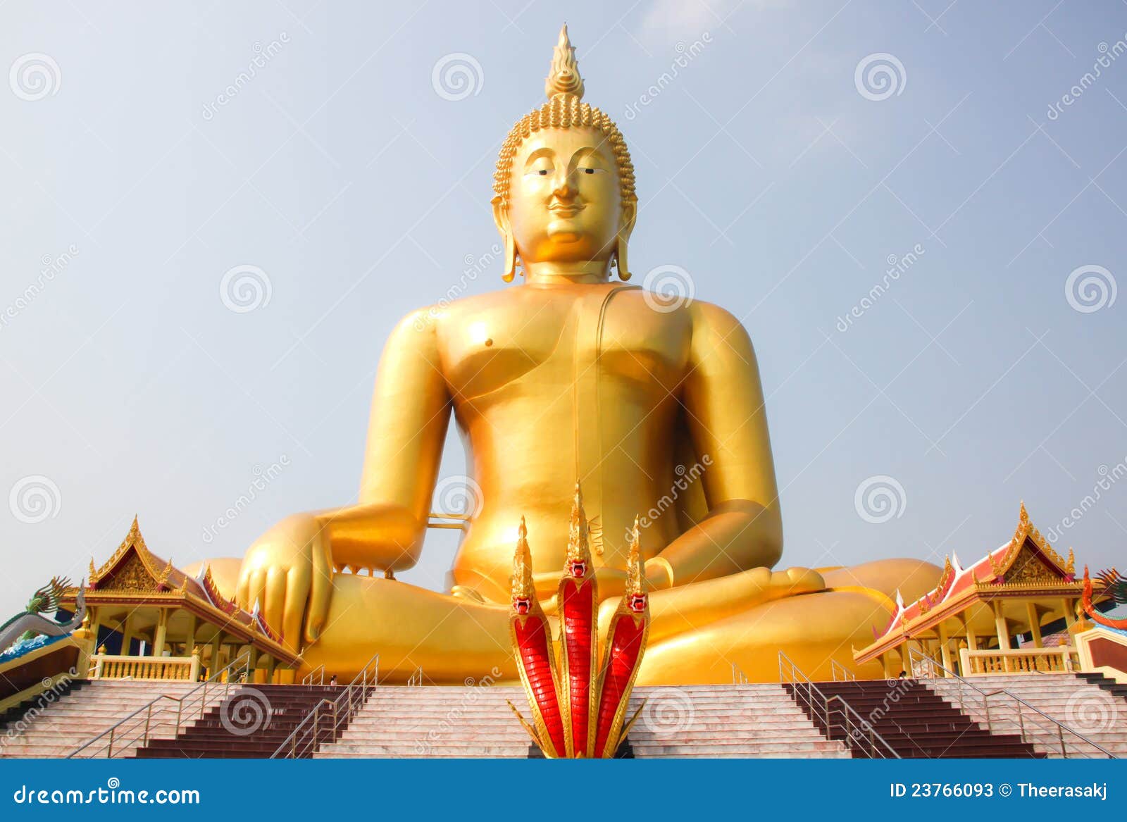 Grande statue de Bouddha en Thaïlande