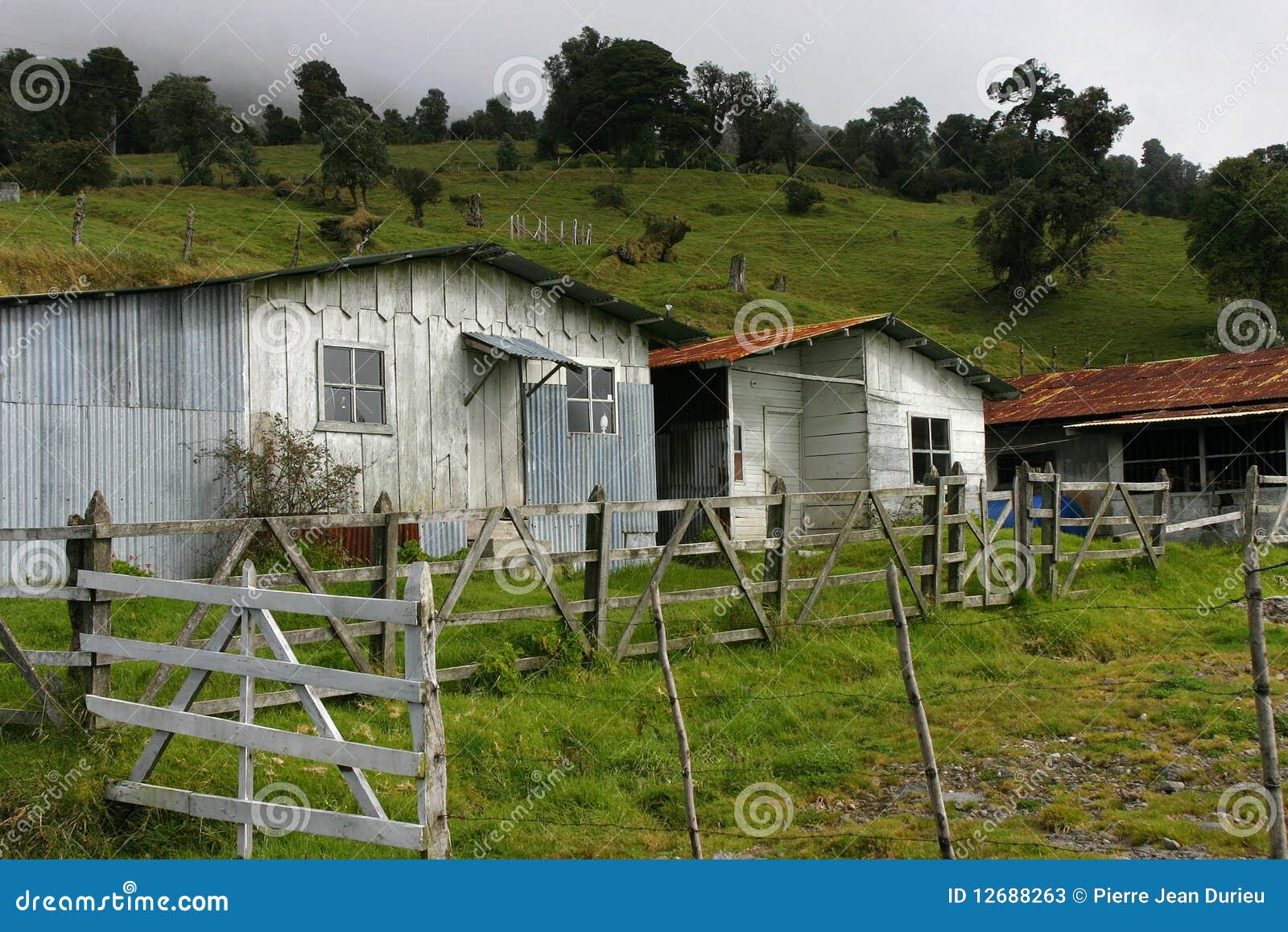 Granja vieja en Costa Rica imagen de archivo. Imagen de costa 12688263