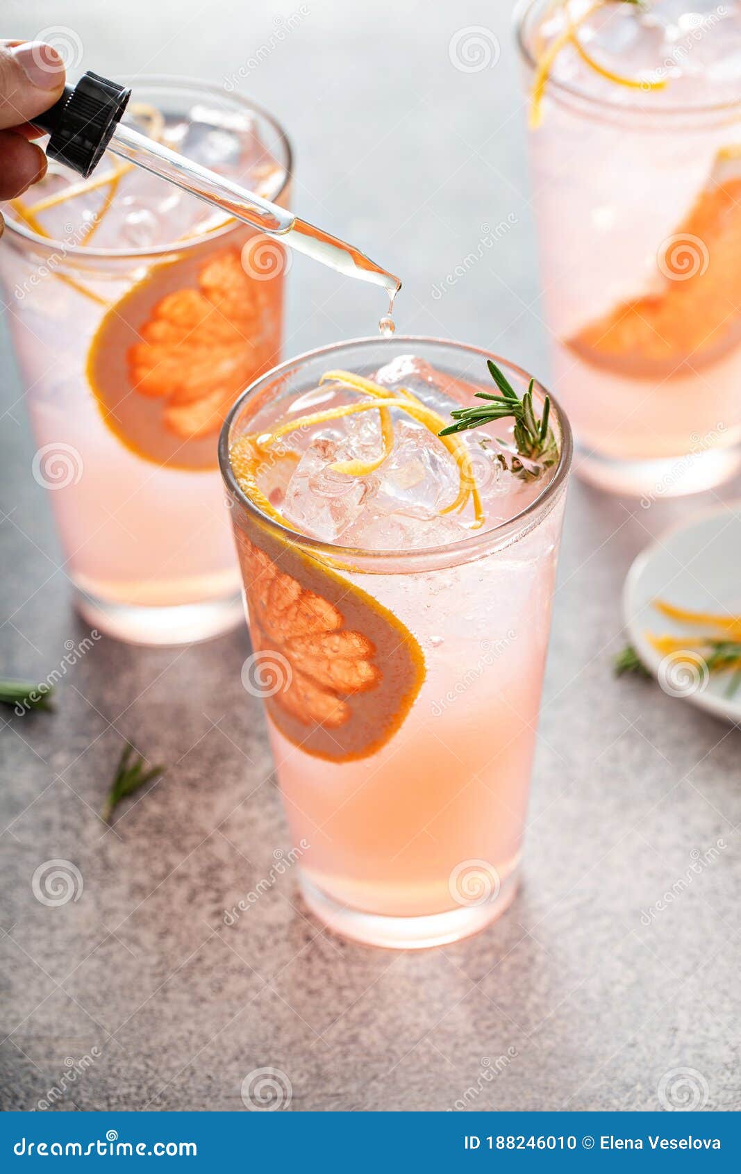 grapefruit cocktail with rosemary with bitters