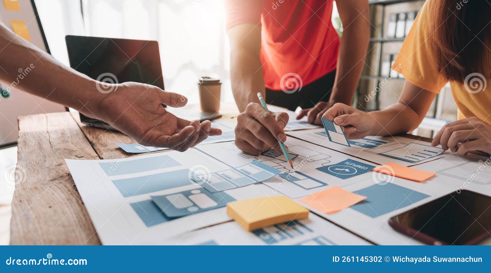 Graphic Designers Creative Drawing site Ux App Development and