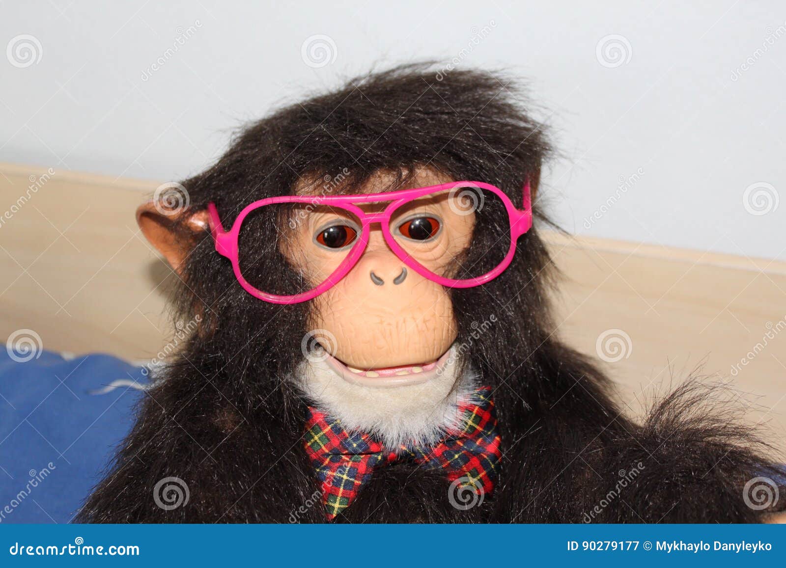 Grappige Aap Stock Afbeelding. Image Of Band, Roze, Boog - 90279177