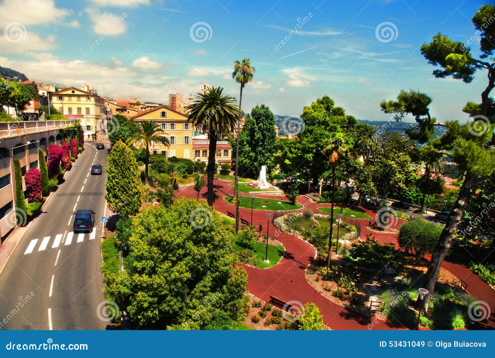 GRASSE, FRANKRIJK - JULI 5: Grassestad En Parfumerie Fragonard F ...