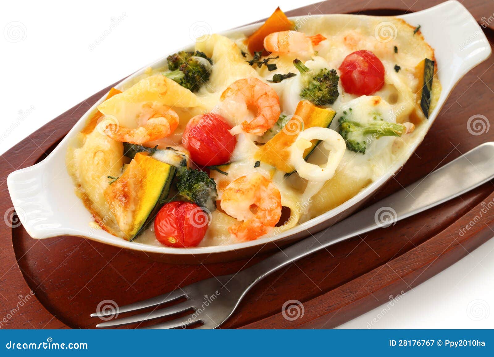 Gratin image stock. Image du cuisine, repas, assiette 28176767