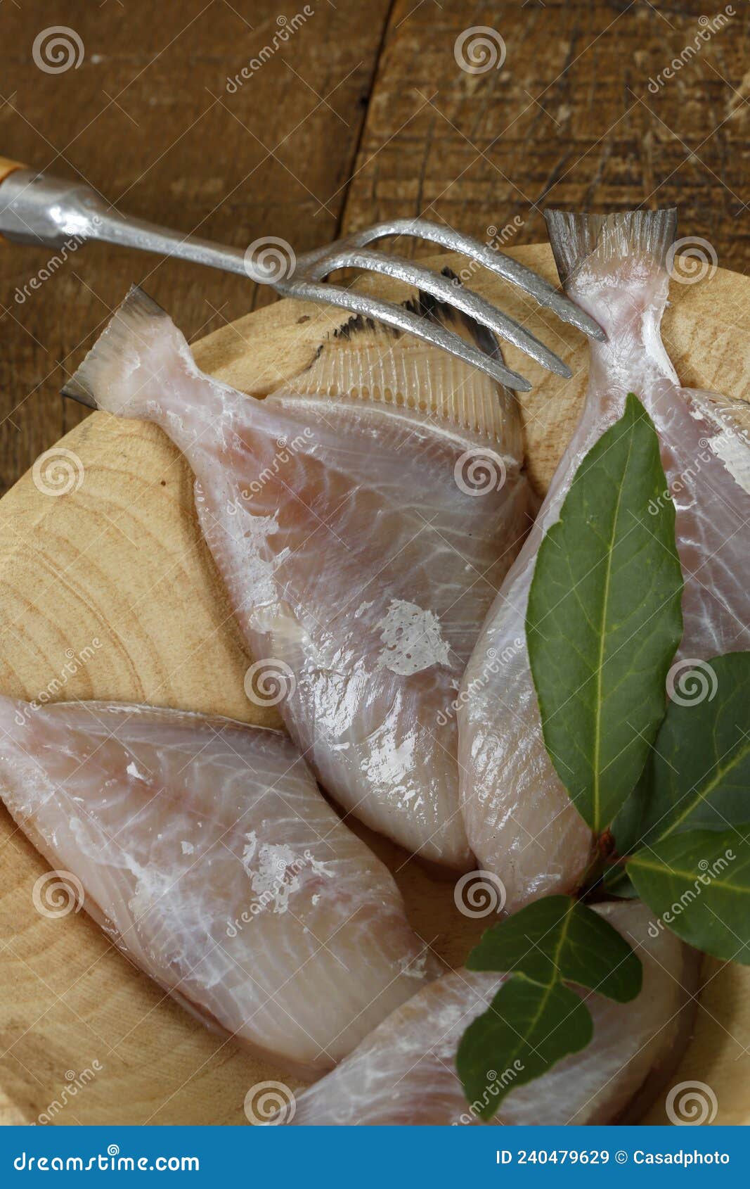 gray triggerfish, or porquinho in portuguese, on rustic bowl