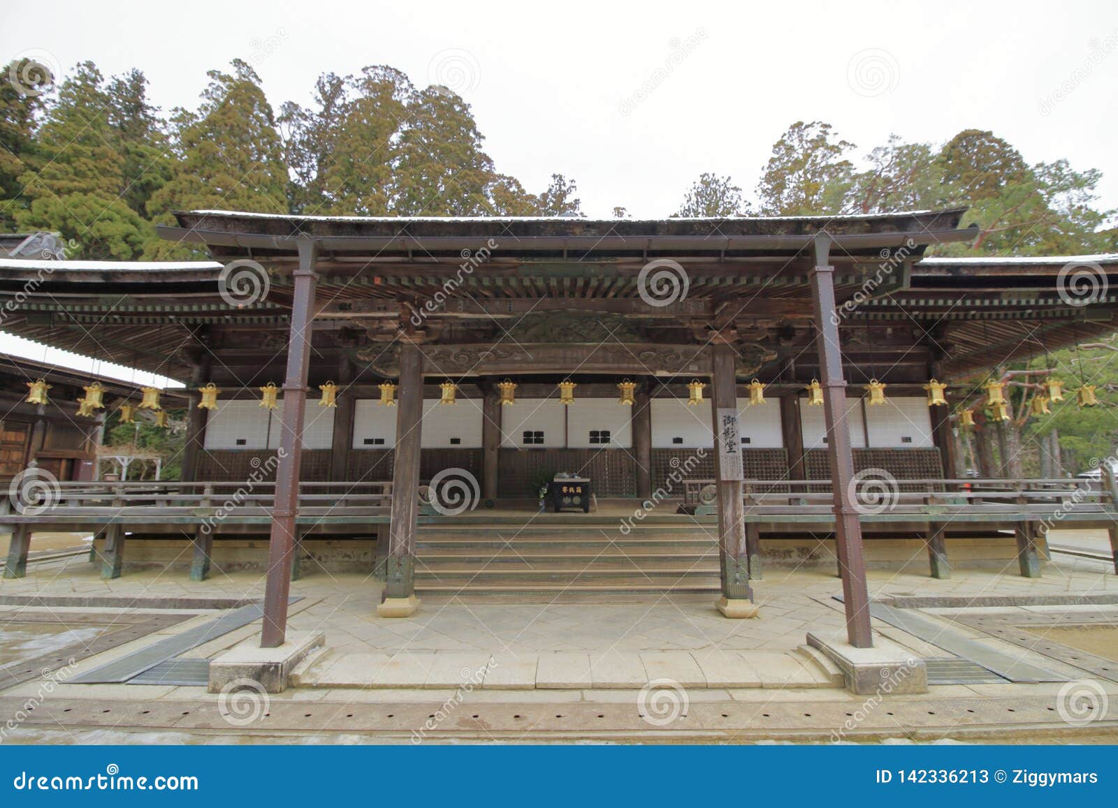 great portrait hall at danjo garan sacred temple complex, koyasan