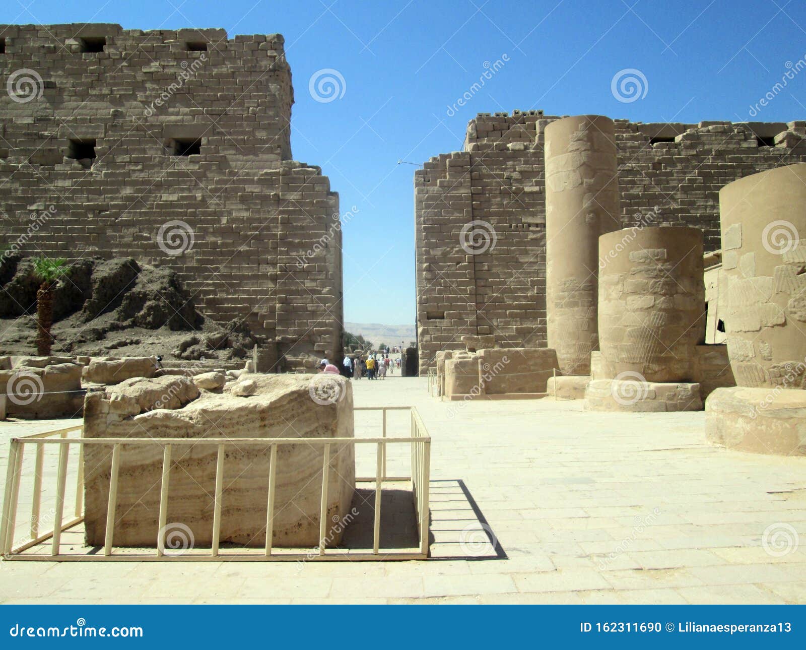 karnak temple luxor egypt africa