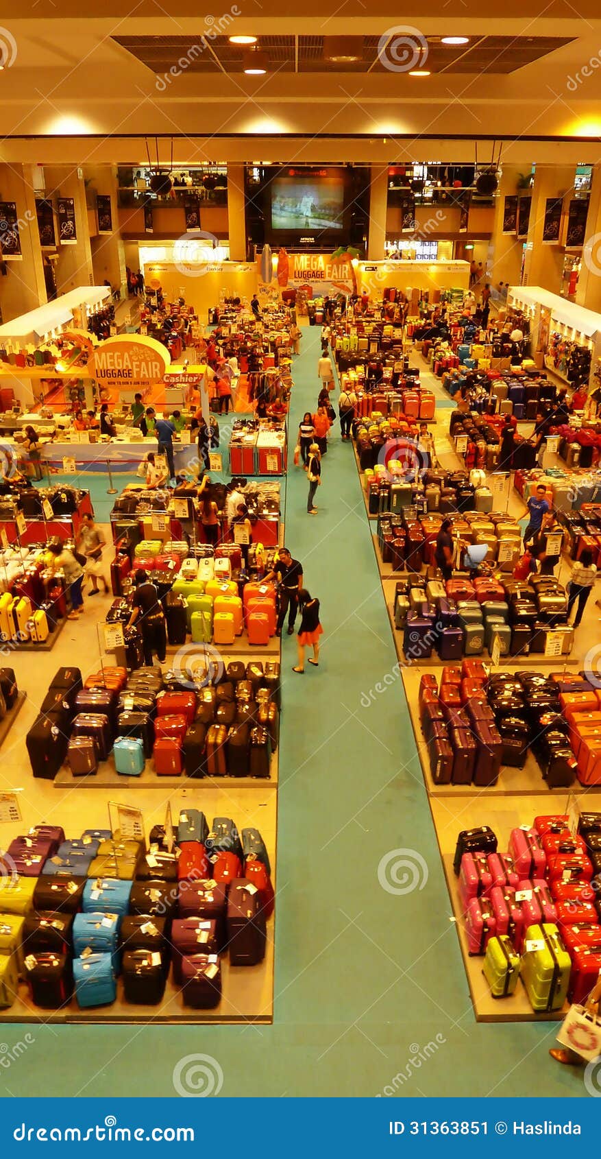 Great Singapore Sale Of Luggage Bags Editorial Photo - Image: 31363851