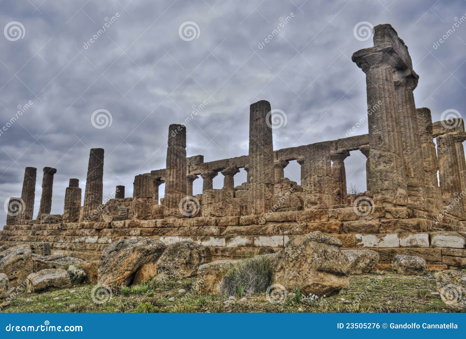 greek temple of agrigento in hdr