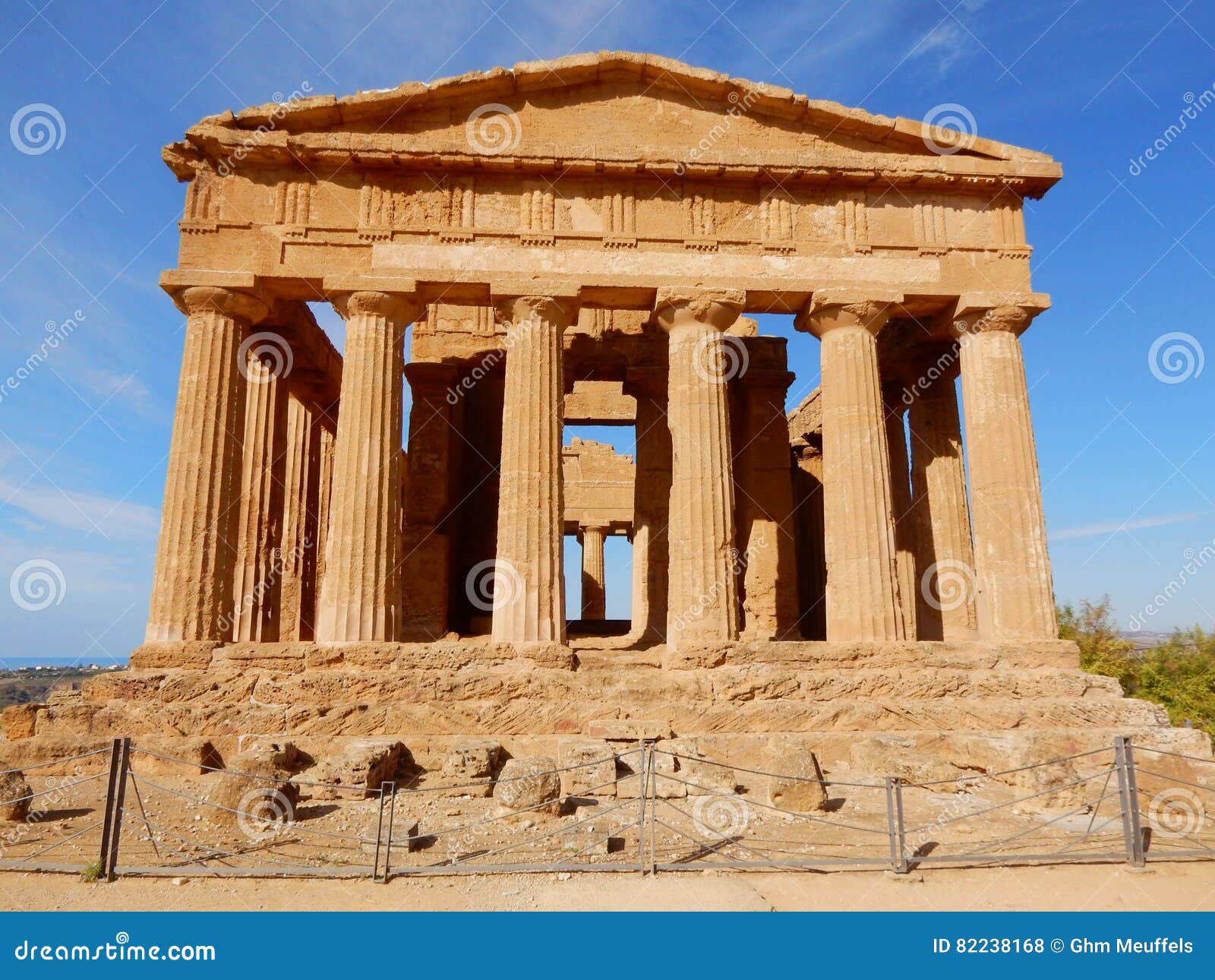 greek temple of concordia - valley of the temples - sicily
