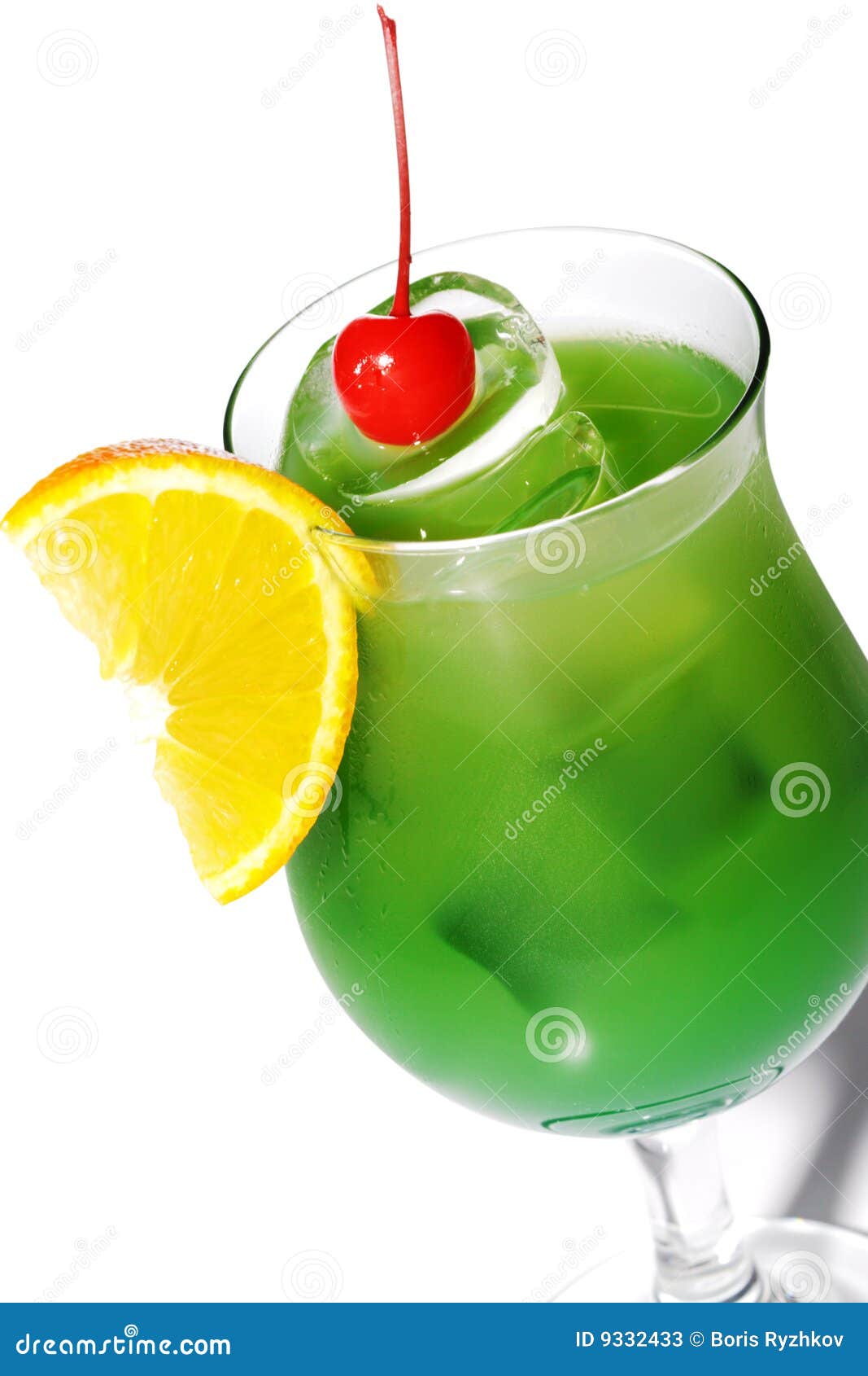 Green Alcoholic Cocktail stock image. Image of reflection 9332433