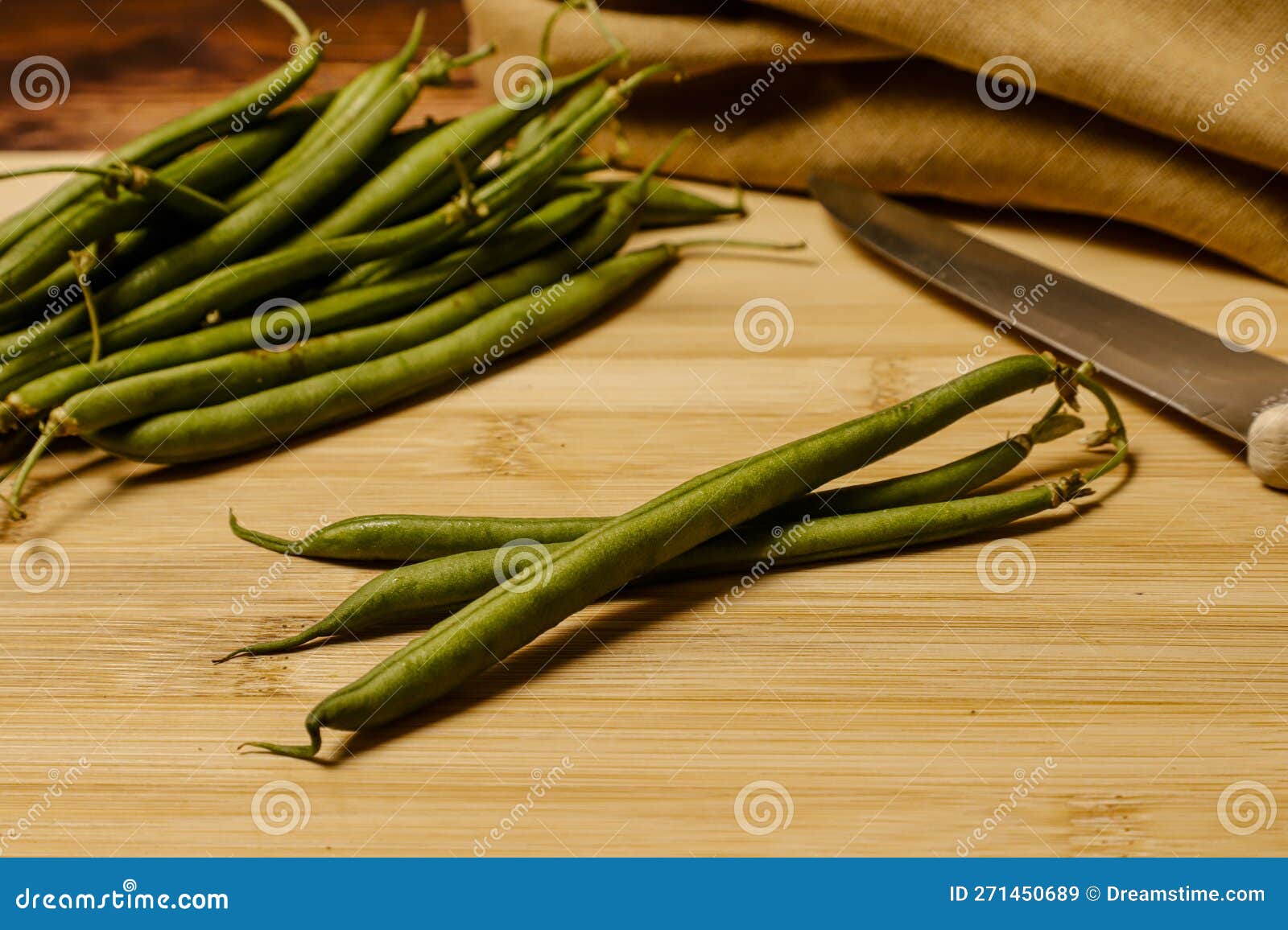 Green Bean "Boby" on the Wooden Board Ready To Cut Stock Image Image of green, natural 271450689