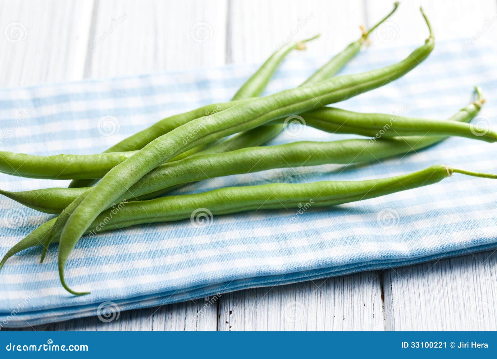 Green Beans on Kitchen Table Stock Image - Image of meal, legume: 33100221