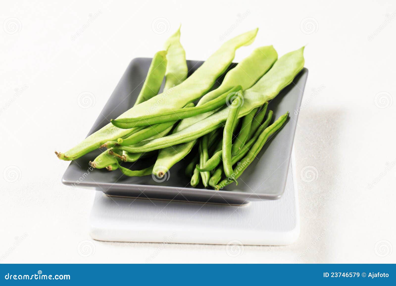 Green beans and snow peas stock image. Image of snow 23746579