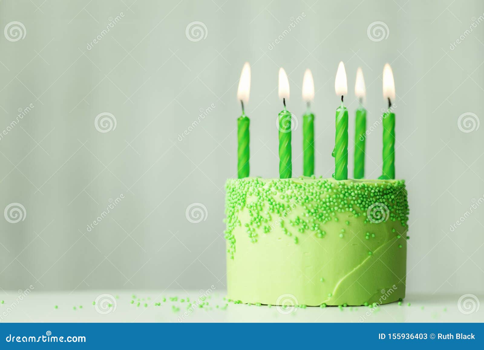 257 435 Birthday Cake Photos Free Royalty Free Stock Photos From Dreamstime