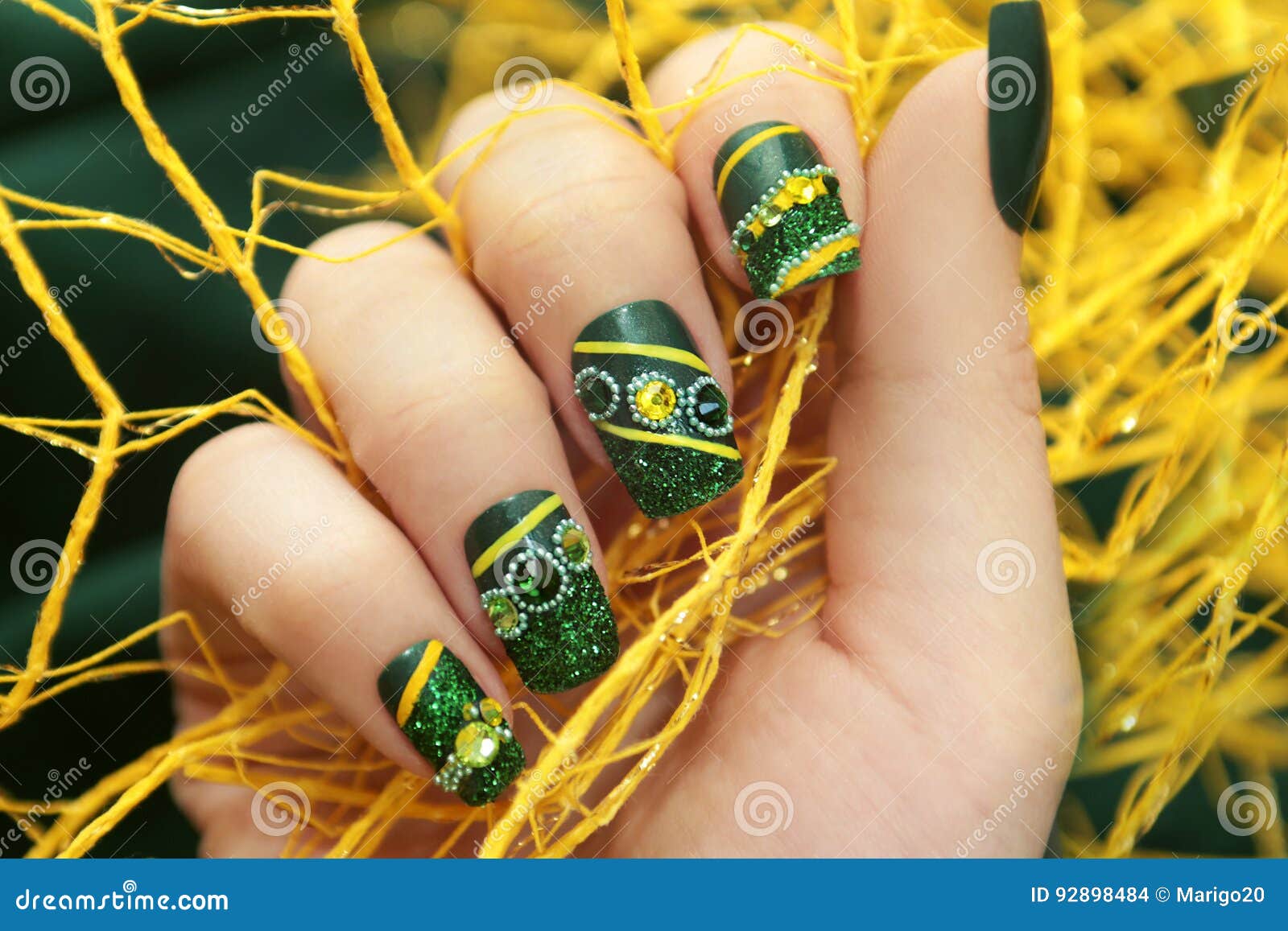 ✖️_Nᴬᴵᴸᶠᴵᴱˢ_✖️ | Acrylic nails yellow, Yellow nails, Yellow nails design