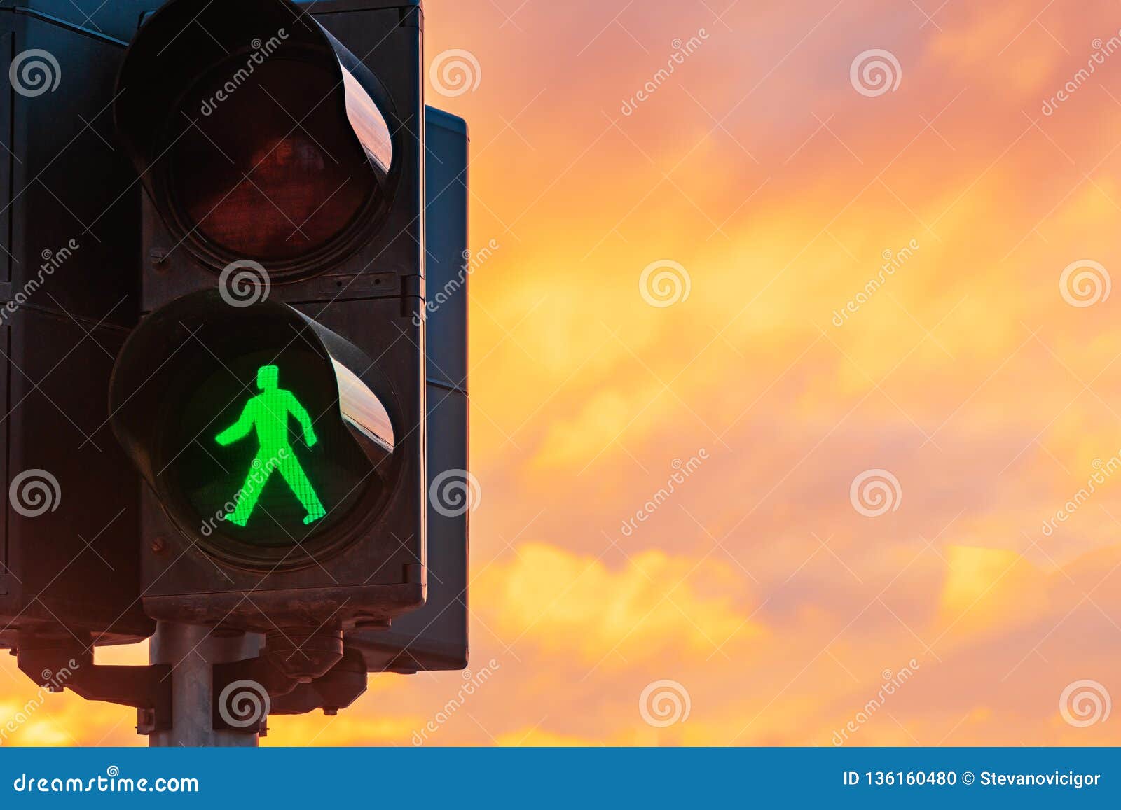 Green Pedestrian Traffic Light Stock Image 40222261