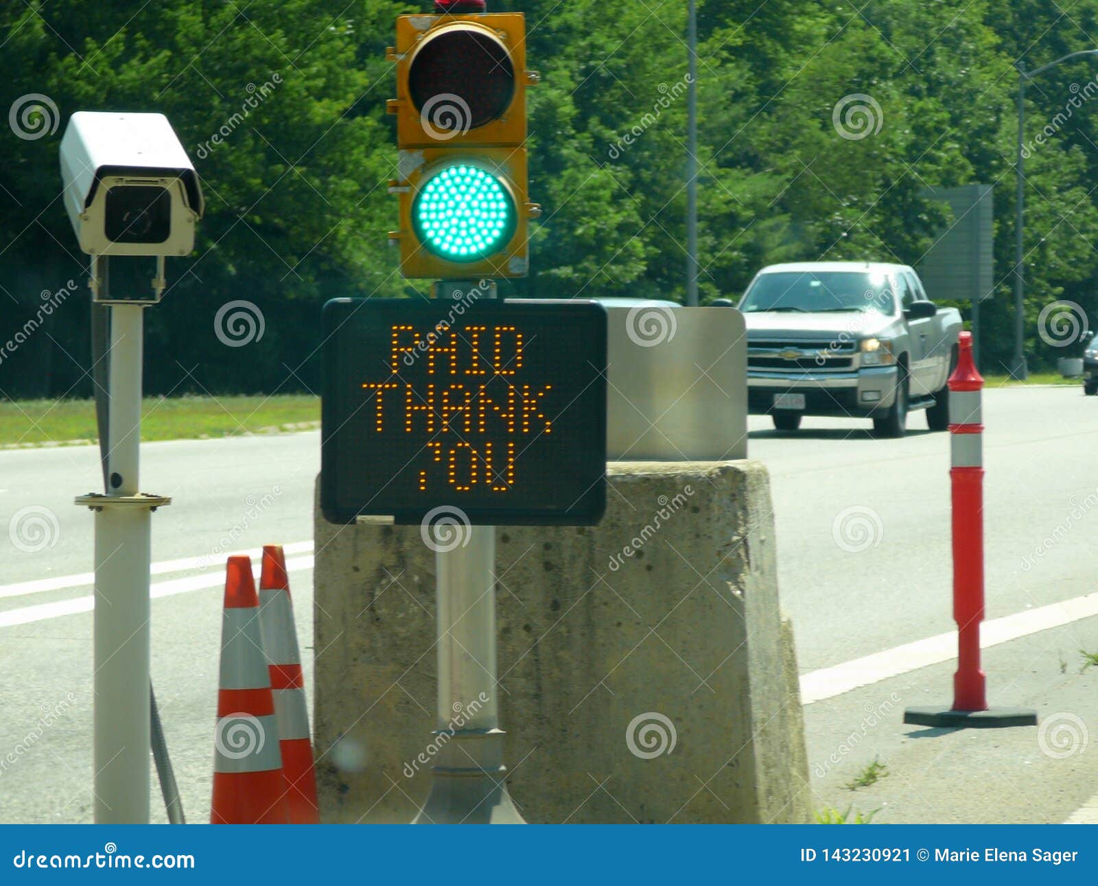 Green Signal Light at Toll Booth Stock Illustration - Illustration of  signal, paid: 143230921