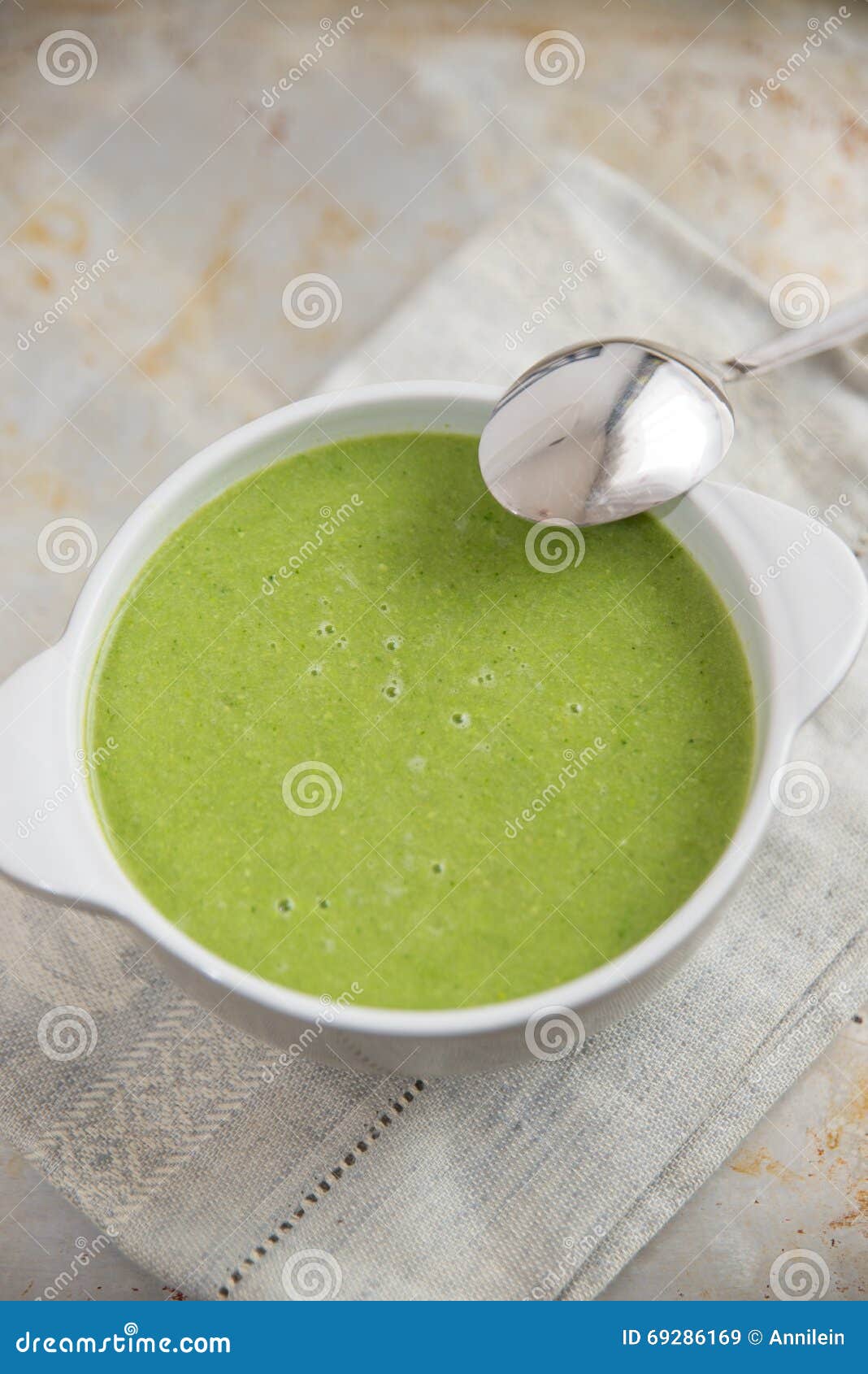 Green soup in a bowl stock image. Image of healthy, color 69286169