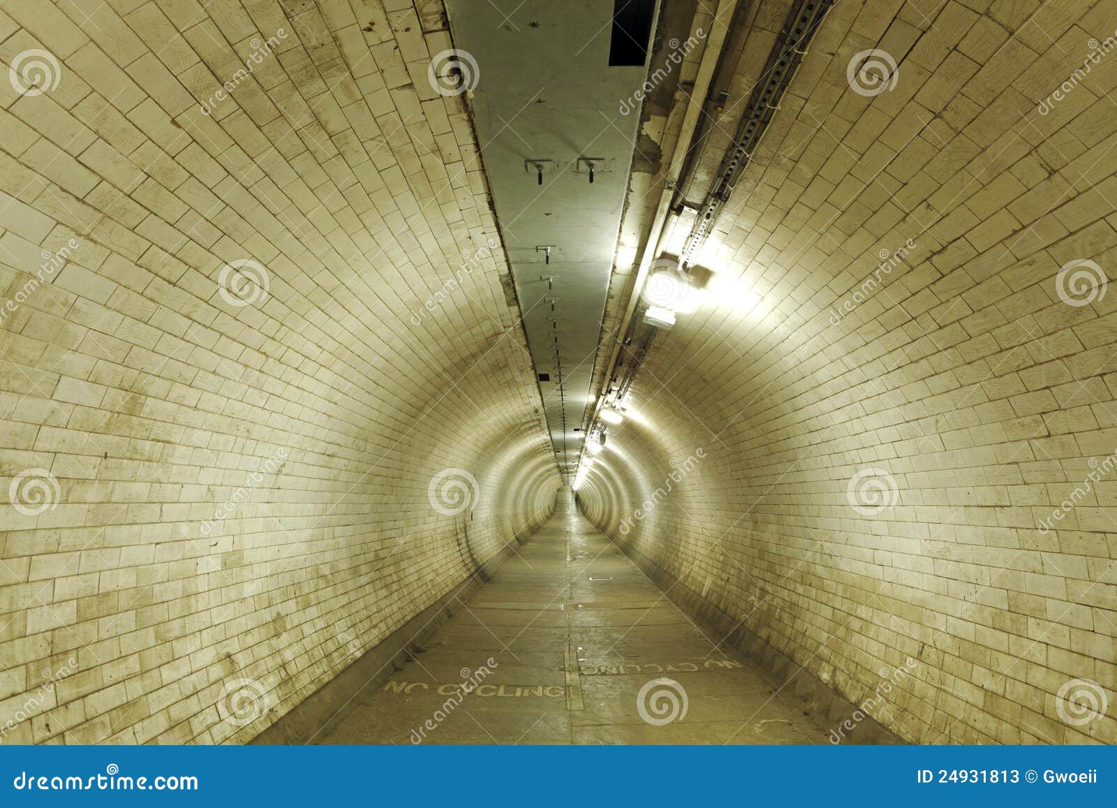 greenwich tunnel footpath, london