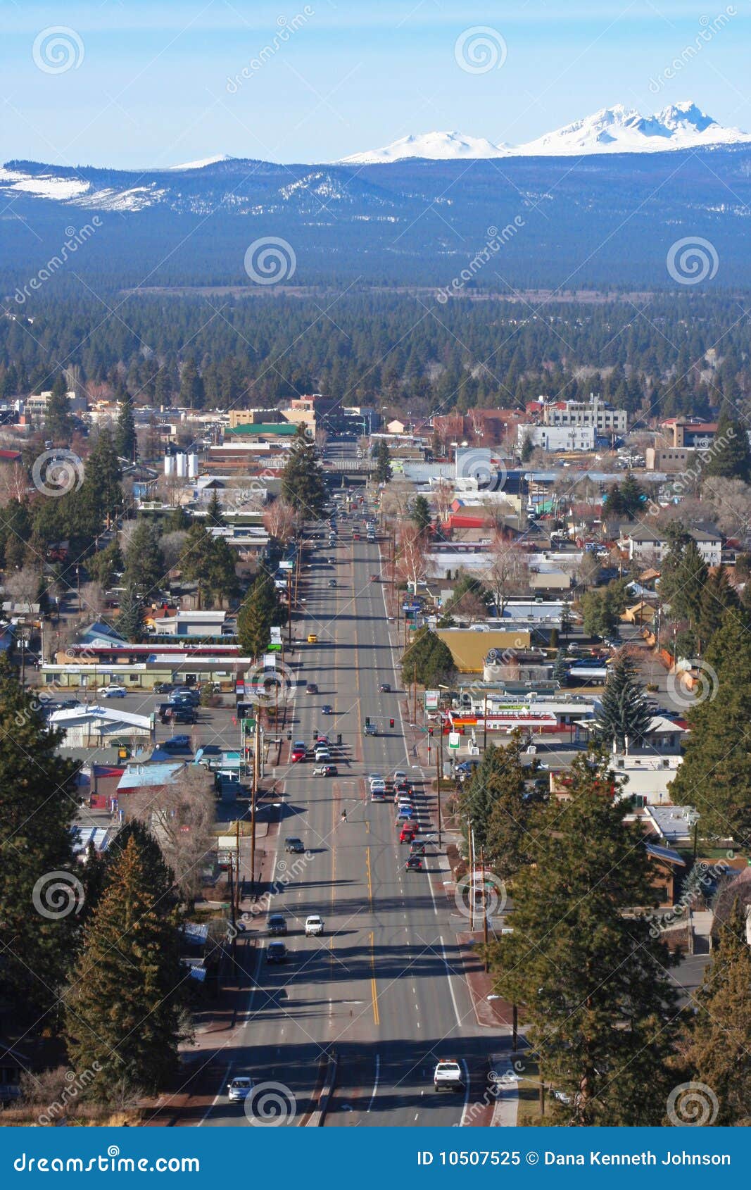 Greenwood Avenue stock image. Image of urban, pilot, vanishing 10507525