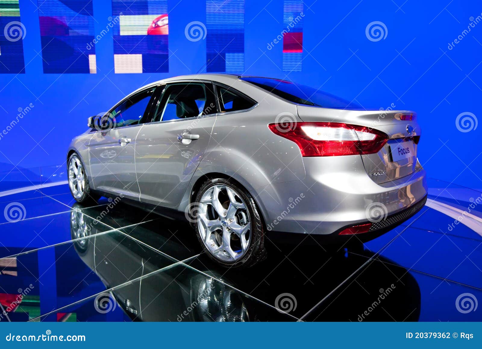 Grey car Ford Focus editorial photography. Image of wheel - 20379362