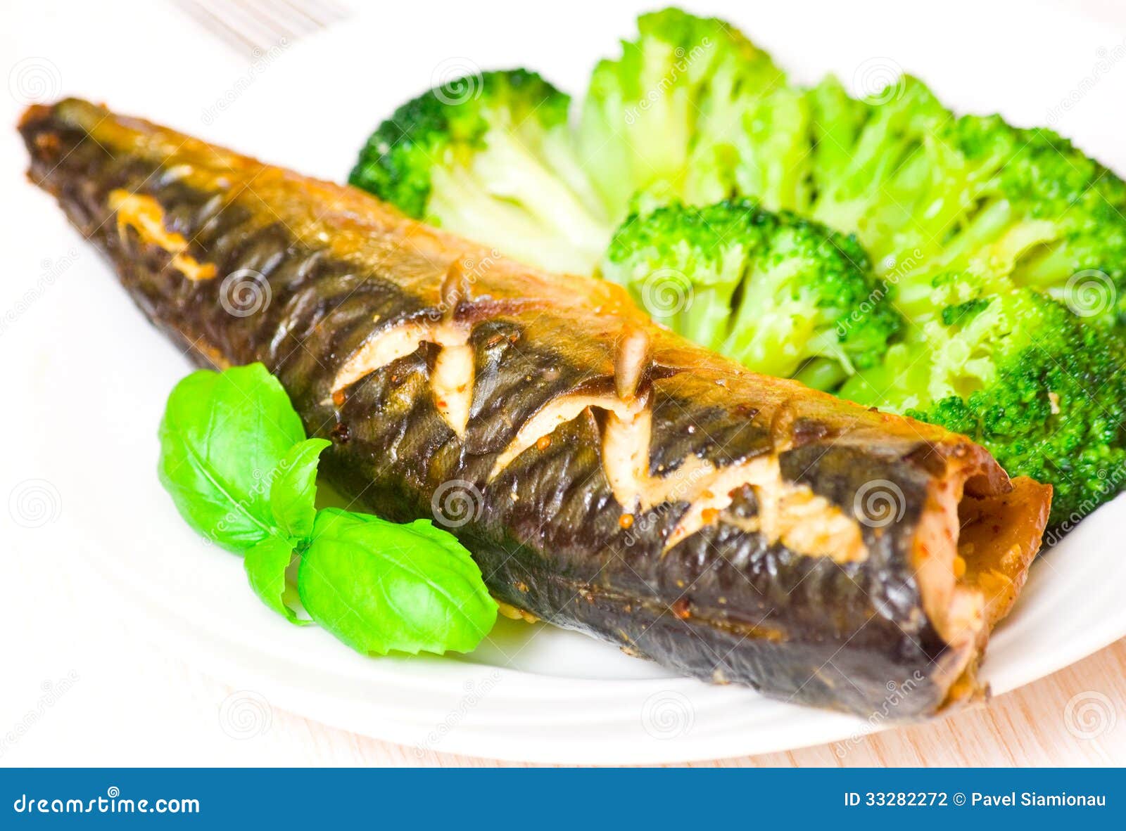 Grilled fish with broccoli stock photo. Image of cooked 33282272