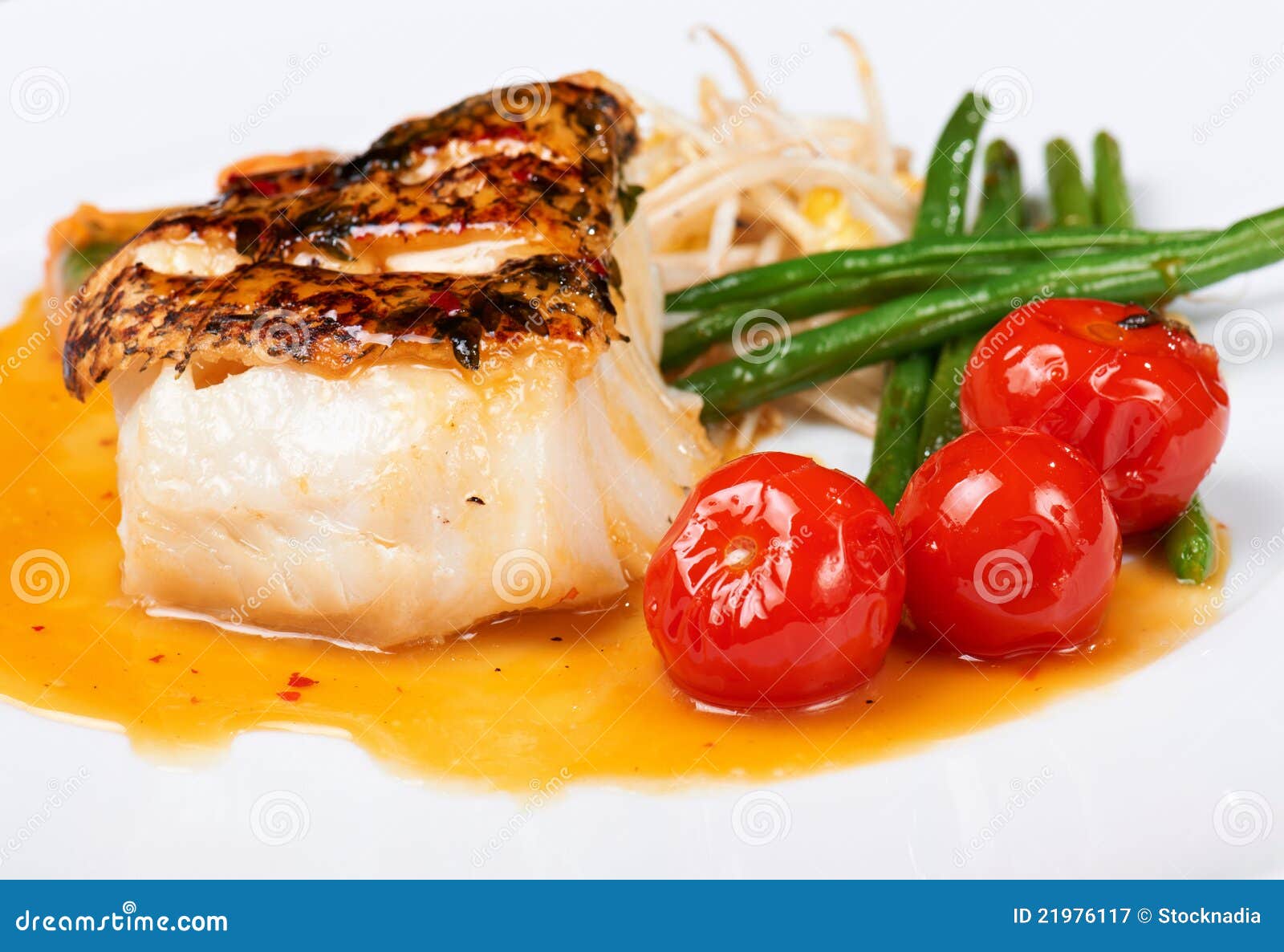 Grilled fish with garnish stock image. Image of cuisine 21976117