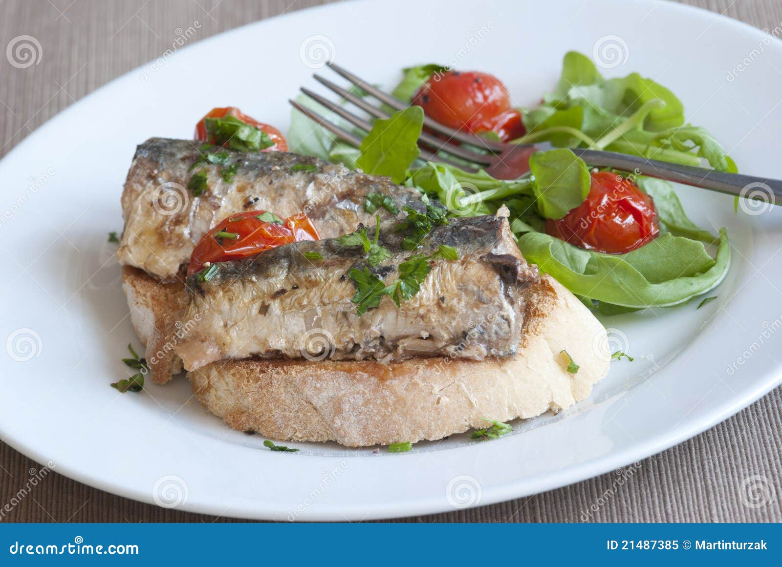 Grilled sardines stock image. Image of grilled, vegetable 21487385