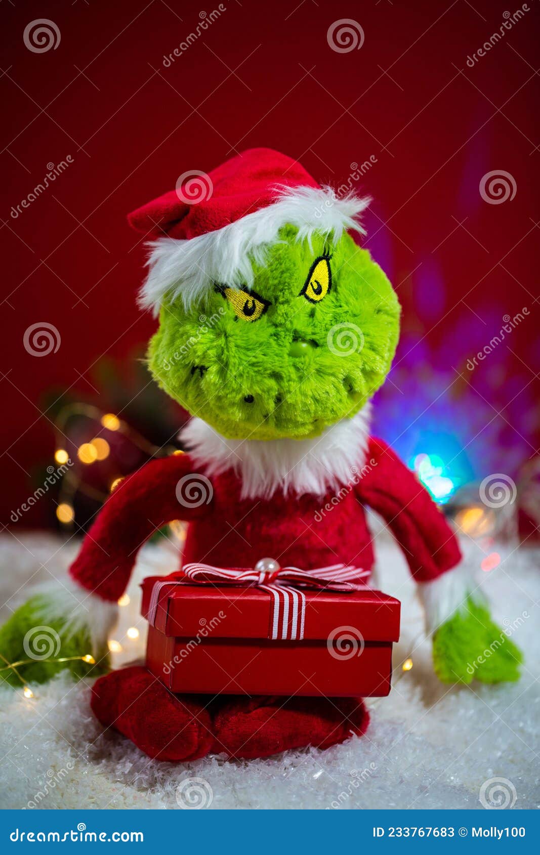 Grinch Con Regalo Feliz Navidad Navidad Postal Divertida de archivo editorial - Imagen de 233767683