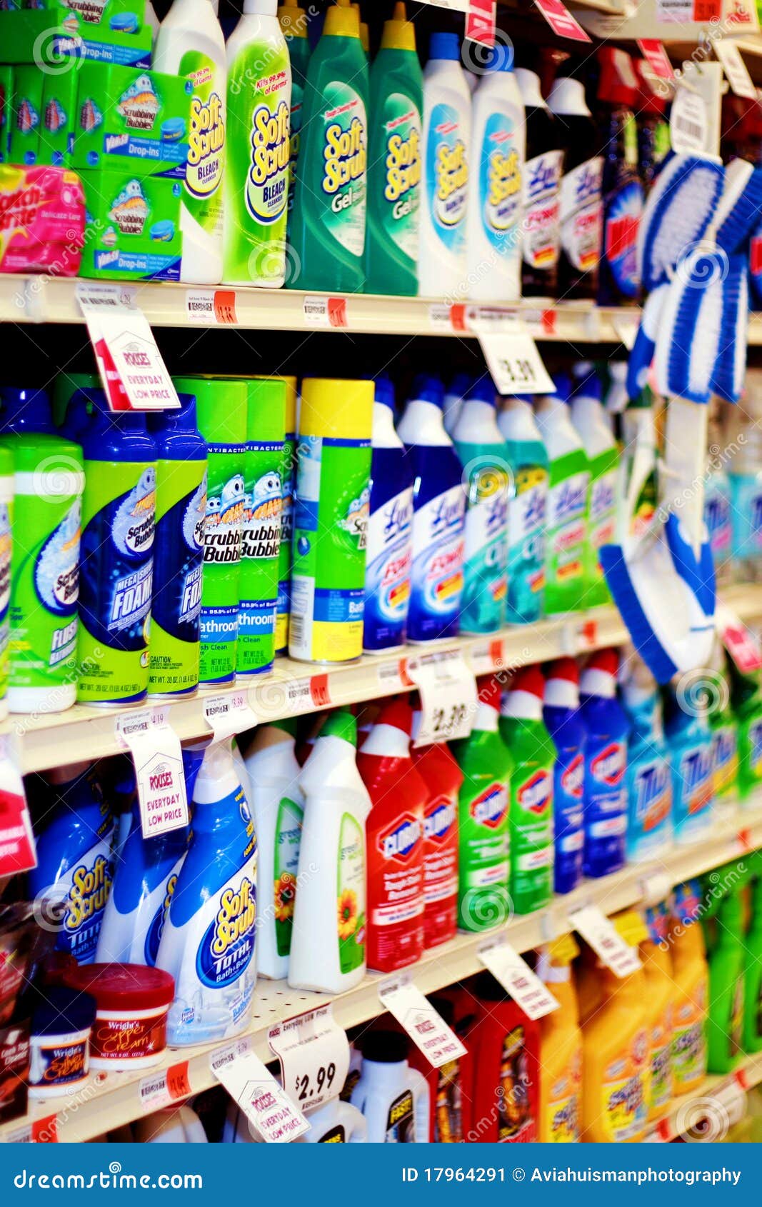 Cleaning products supermarket hi-res stock photography and images - Alamy