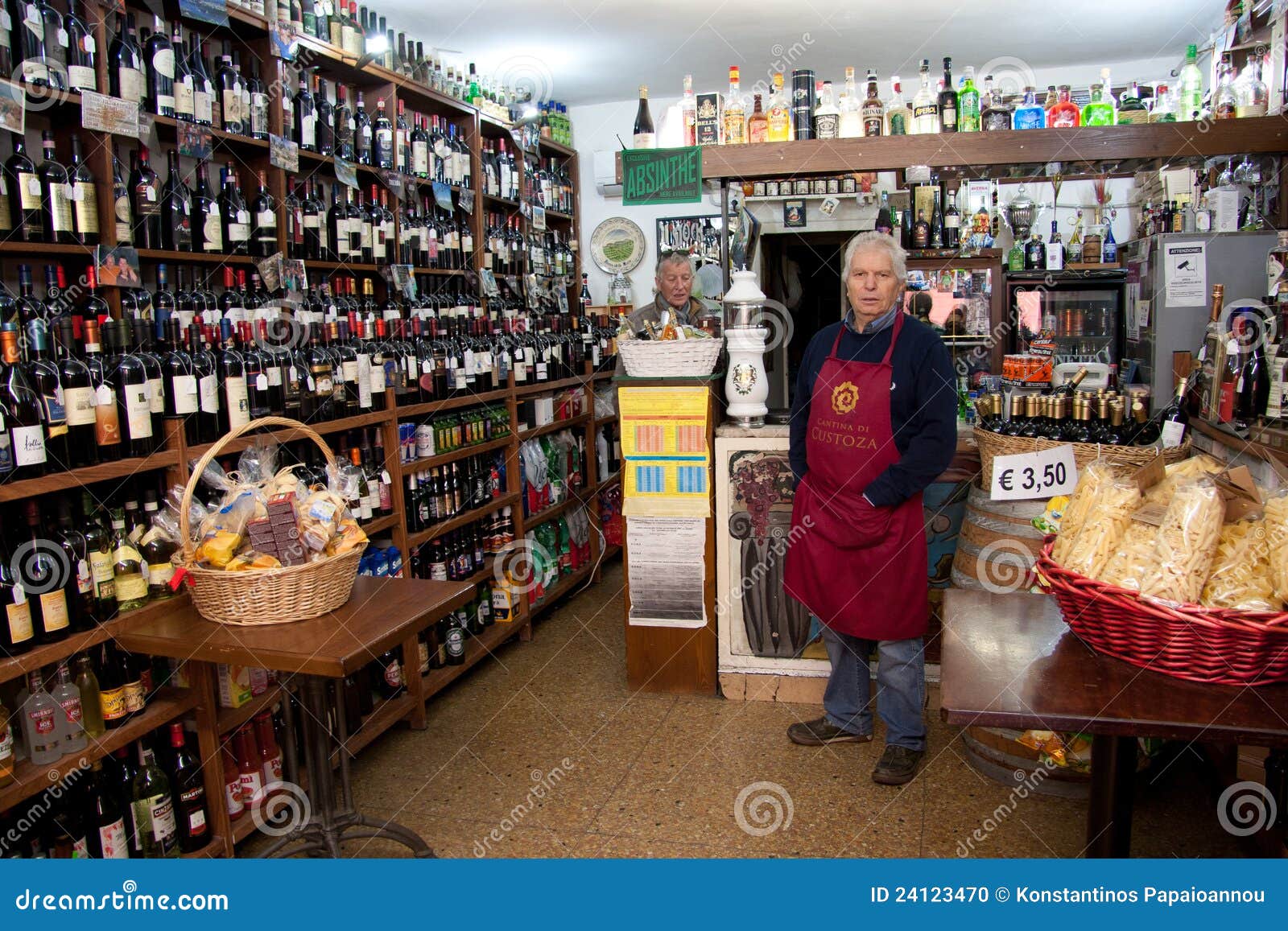 Grocery store in Rome editorial image. Image of shopping 24123470