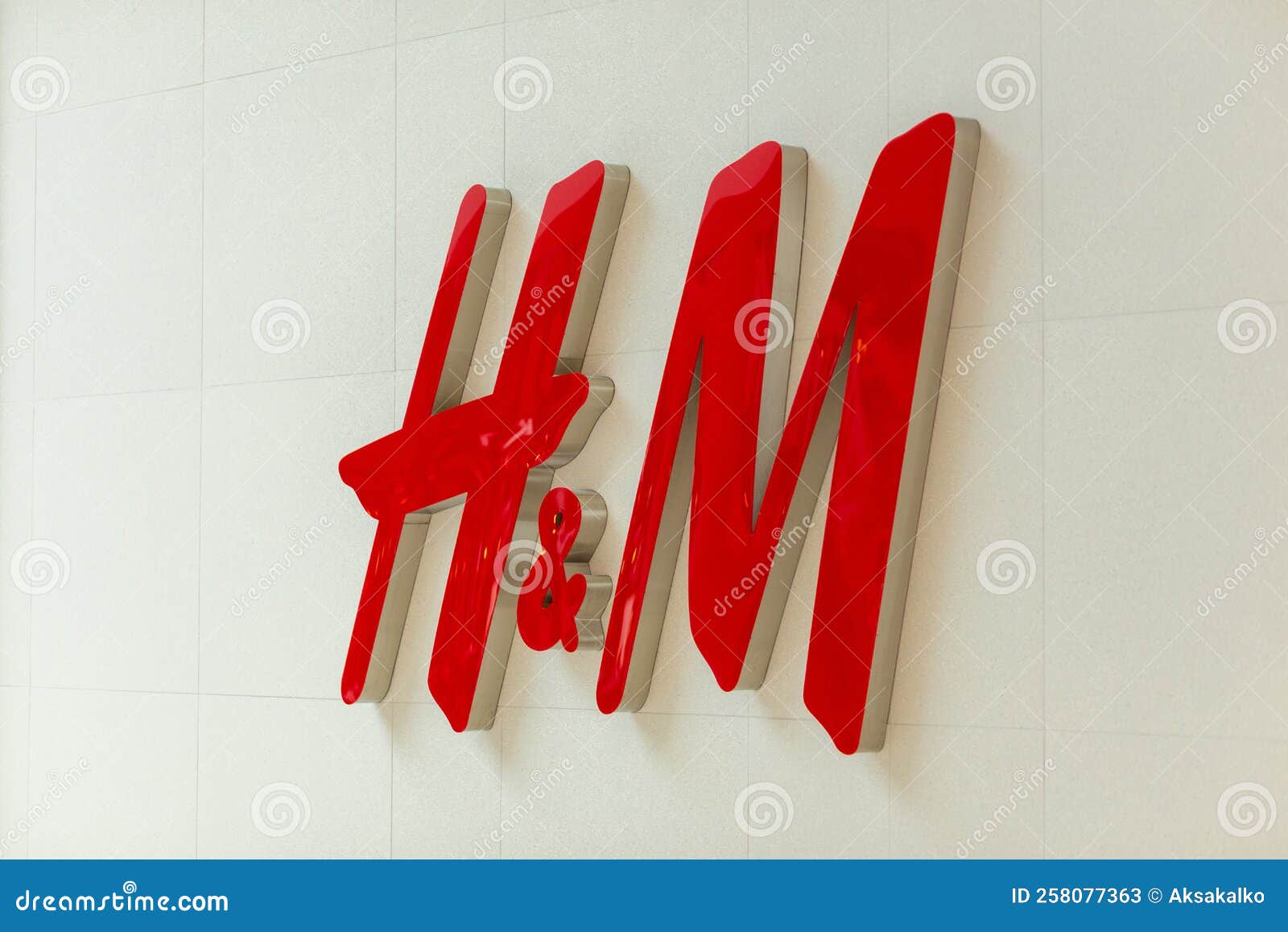 312 Hm Logo Stock Photos - Free & Royalty-Free Stock Photos from Dreamstime