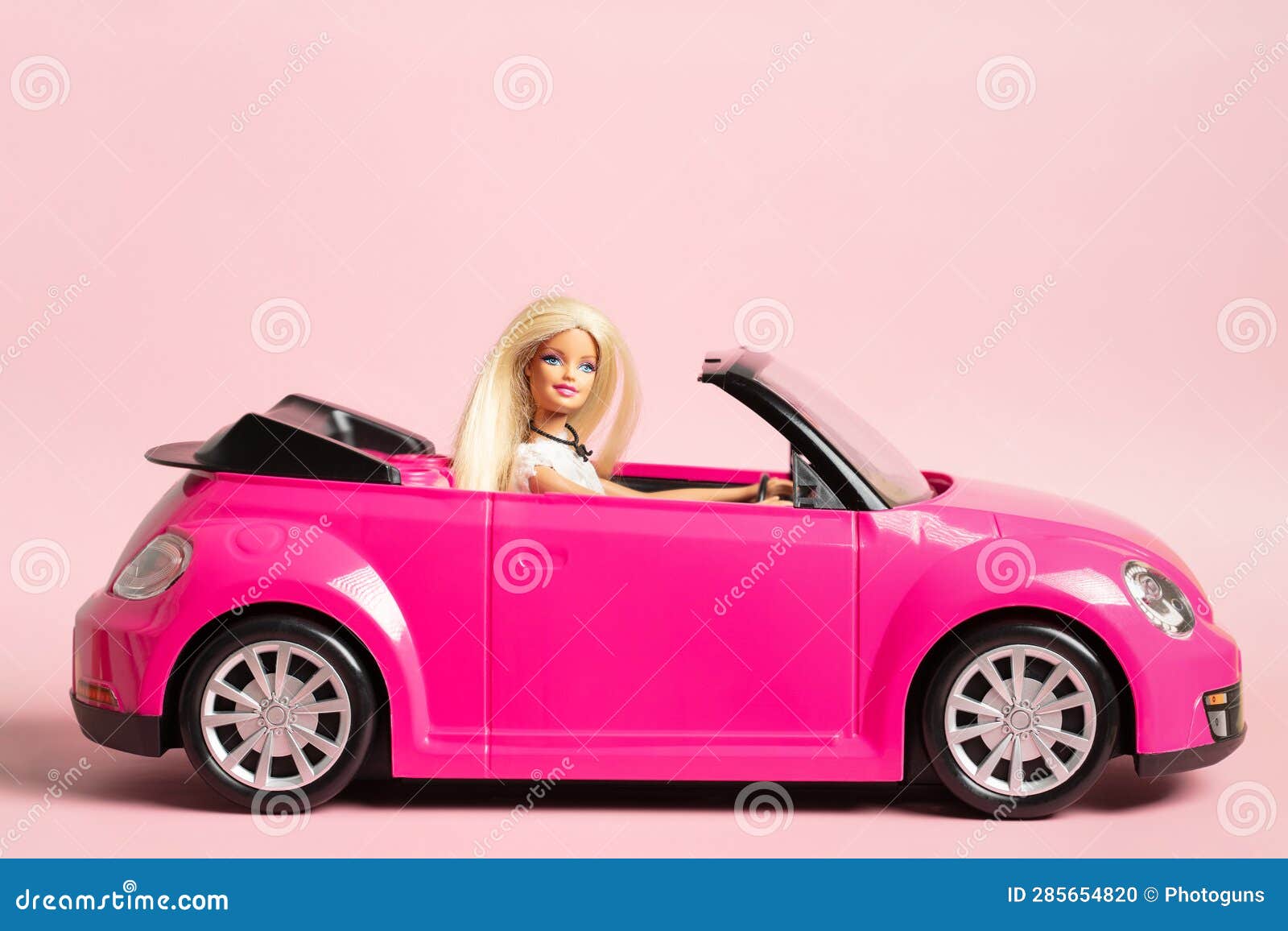 Sømil italiensk præmedicinering Vintage Barbie Car Stock Photos - Free & Royalty-Free Stock Photos from  Dreamstime