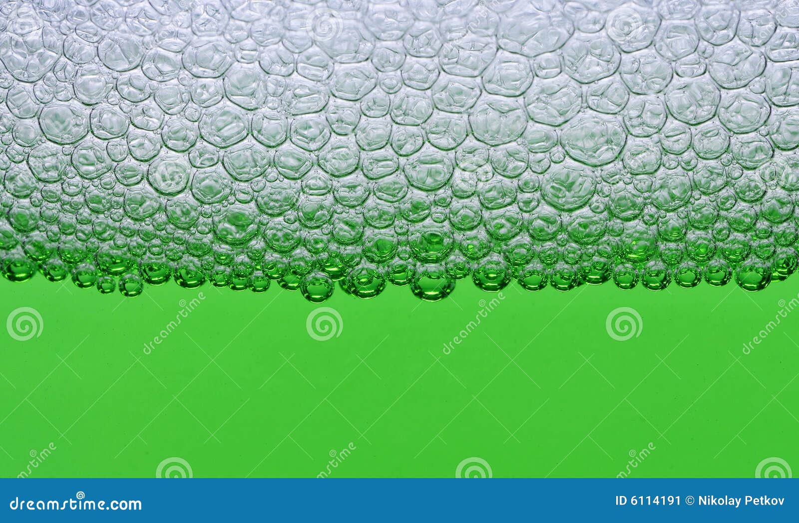 Groen schuim afbeelding. of schoon, vloeistof 6114191