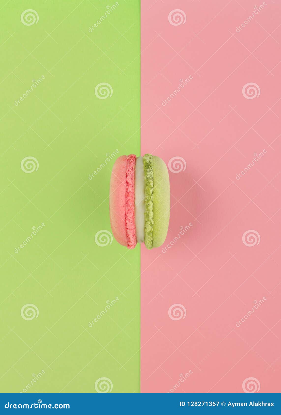 Groene en roze macron op zelfde kleurenachtergrond. Groene en roze macron op omgekeerde zelfde kleurenachtergrond