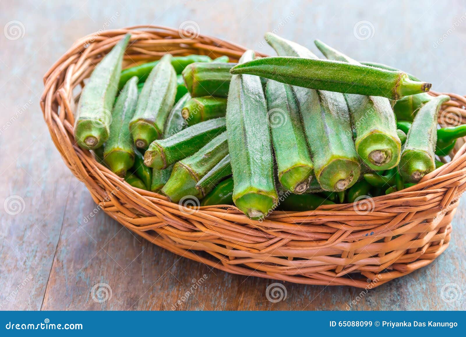 Groene Okra stock afbeelding. Image of plantaardig, voedsel 65088099