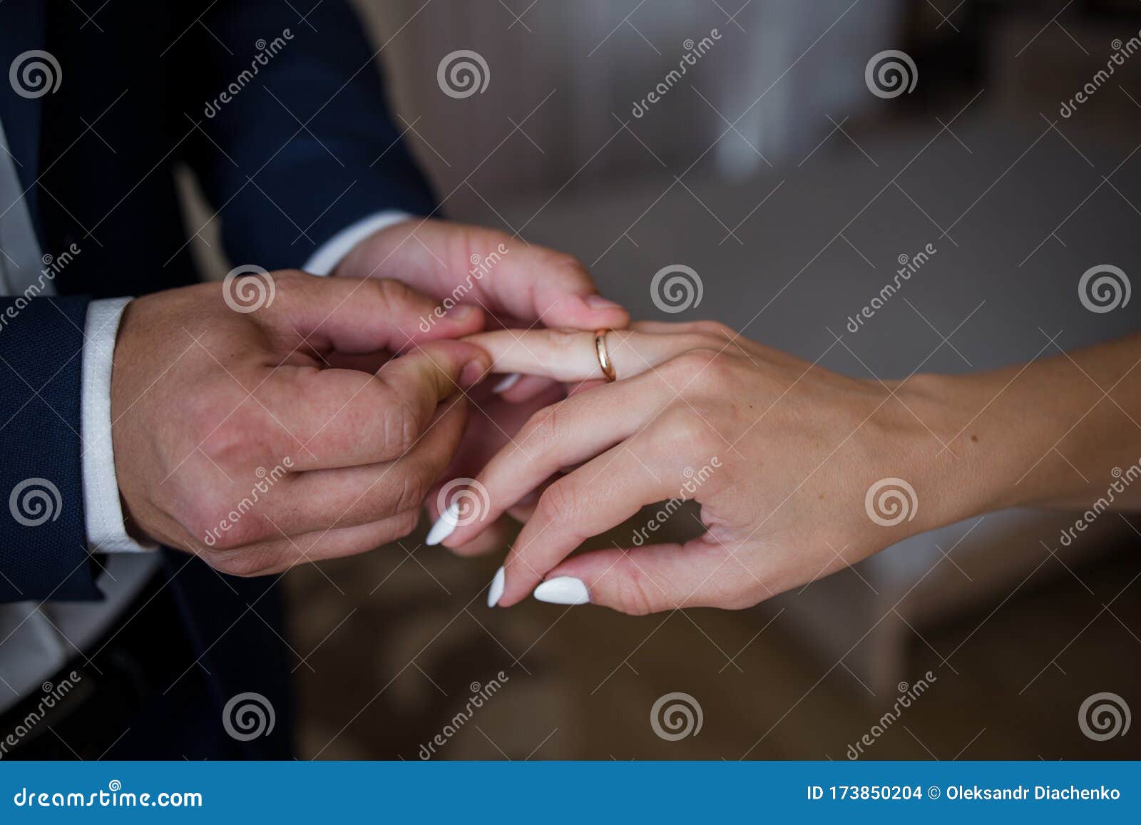 Groom Puts Wedding Ring His Finger Groom Puts Wedding Ring His Finger To Bride Ceremony 173850204 