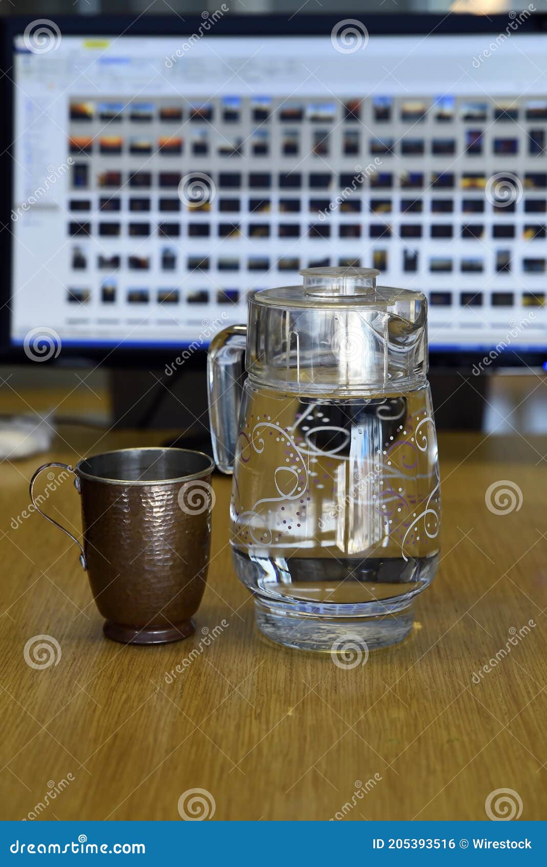 Tasse d'eau en cuivre