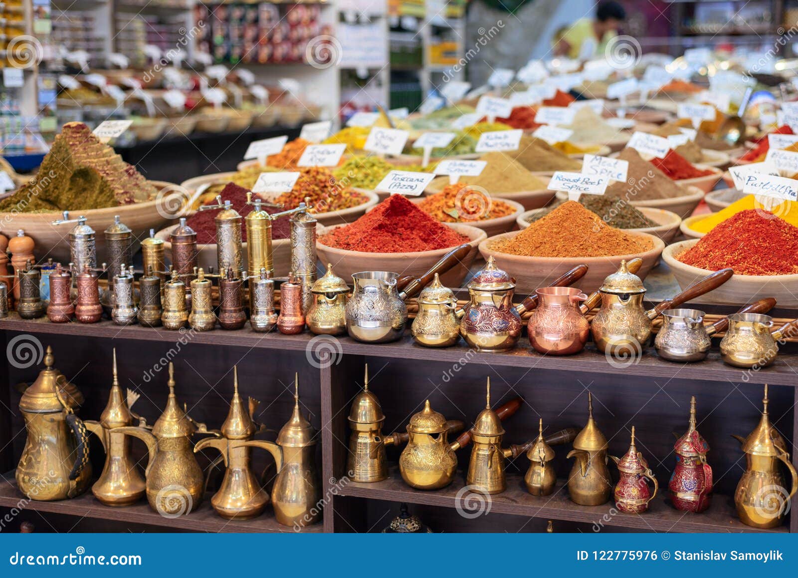 Grote Verscheidenheid Van Kruiden Op De Markt Jeruzalem Israël Stock Foto - Image of sinaasappel: