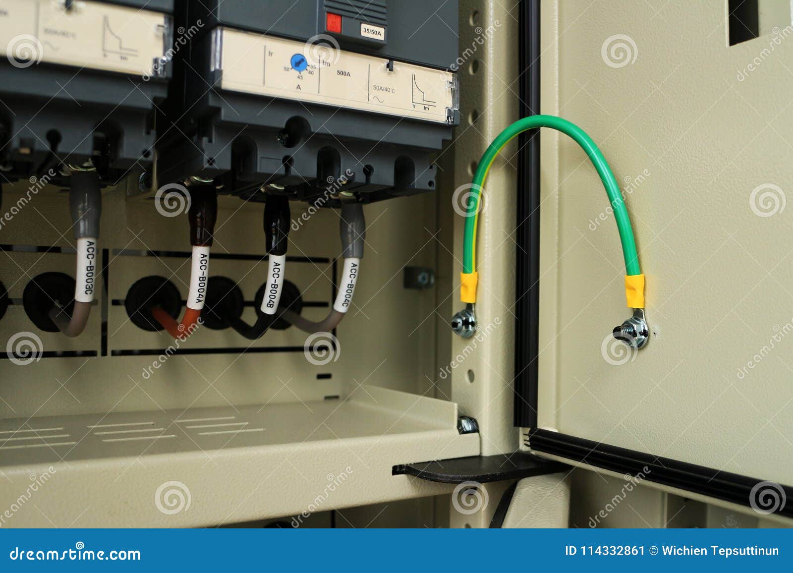 ground bonding for door of electrical panel