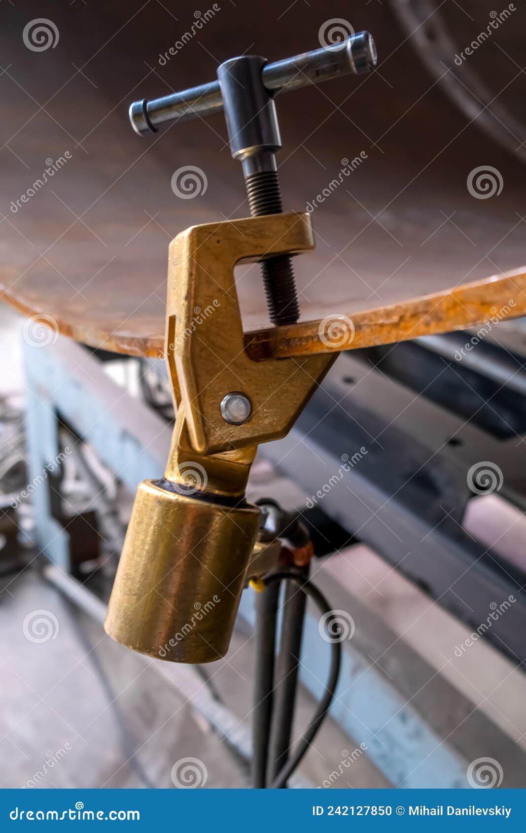 Grounding Clamp for the Welding Column. Automatic Welding. Submerged