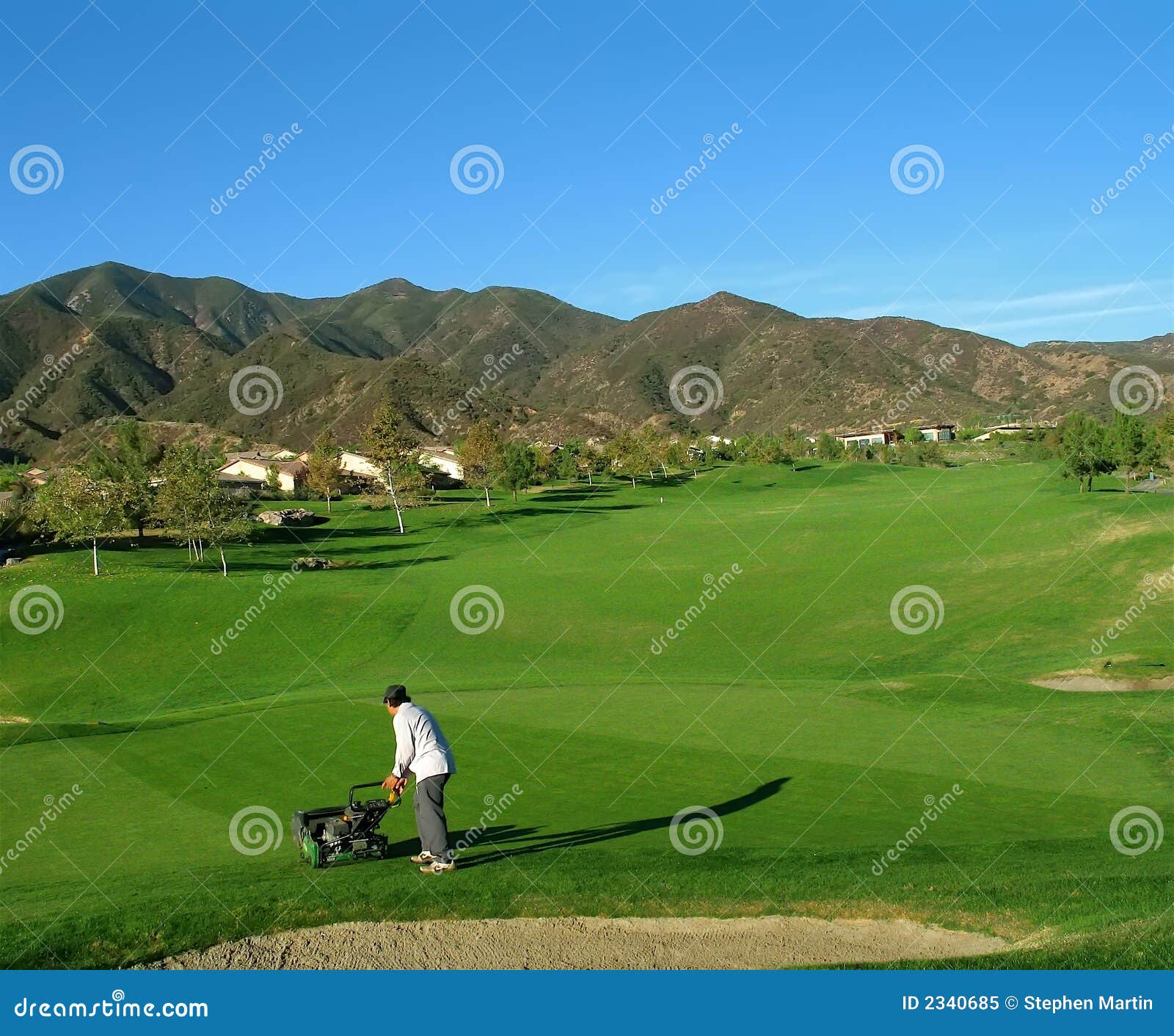 Groundskeeper De Terrain De Golf Image stock Image du golf, entretien