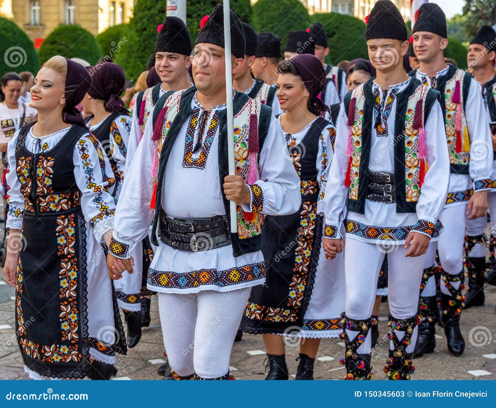 Group of Dancers from Romania in Traditional Costume Editorial Stock ...