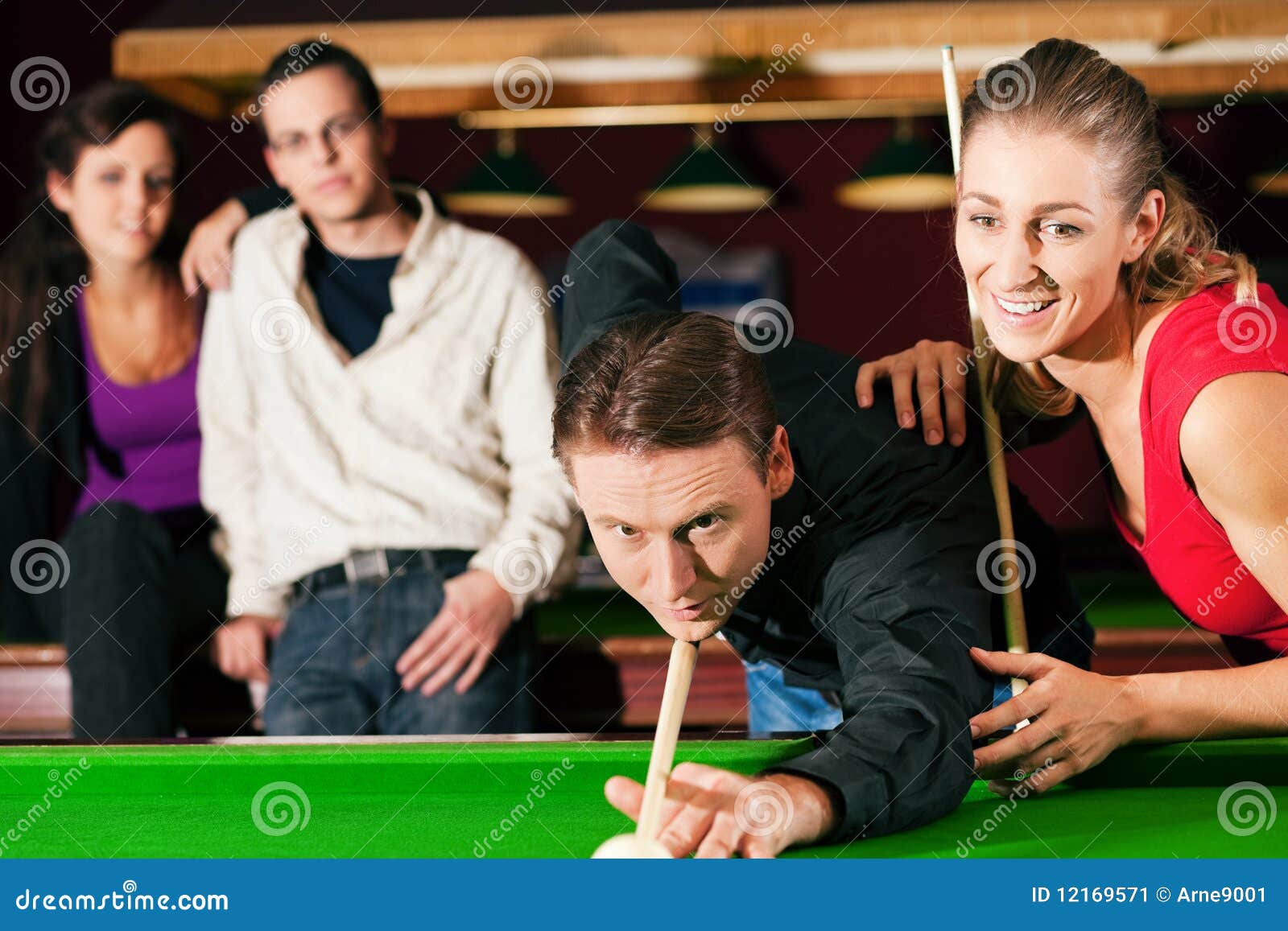 Friends billiard hi-res stock photography and images - Page 2 - Alamy