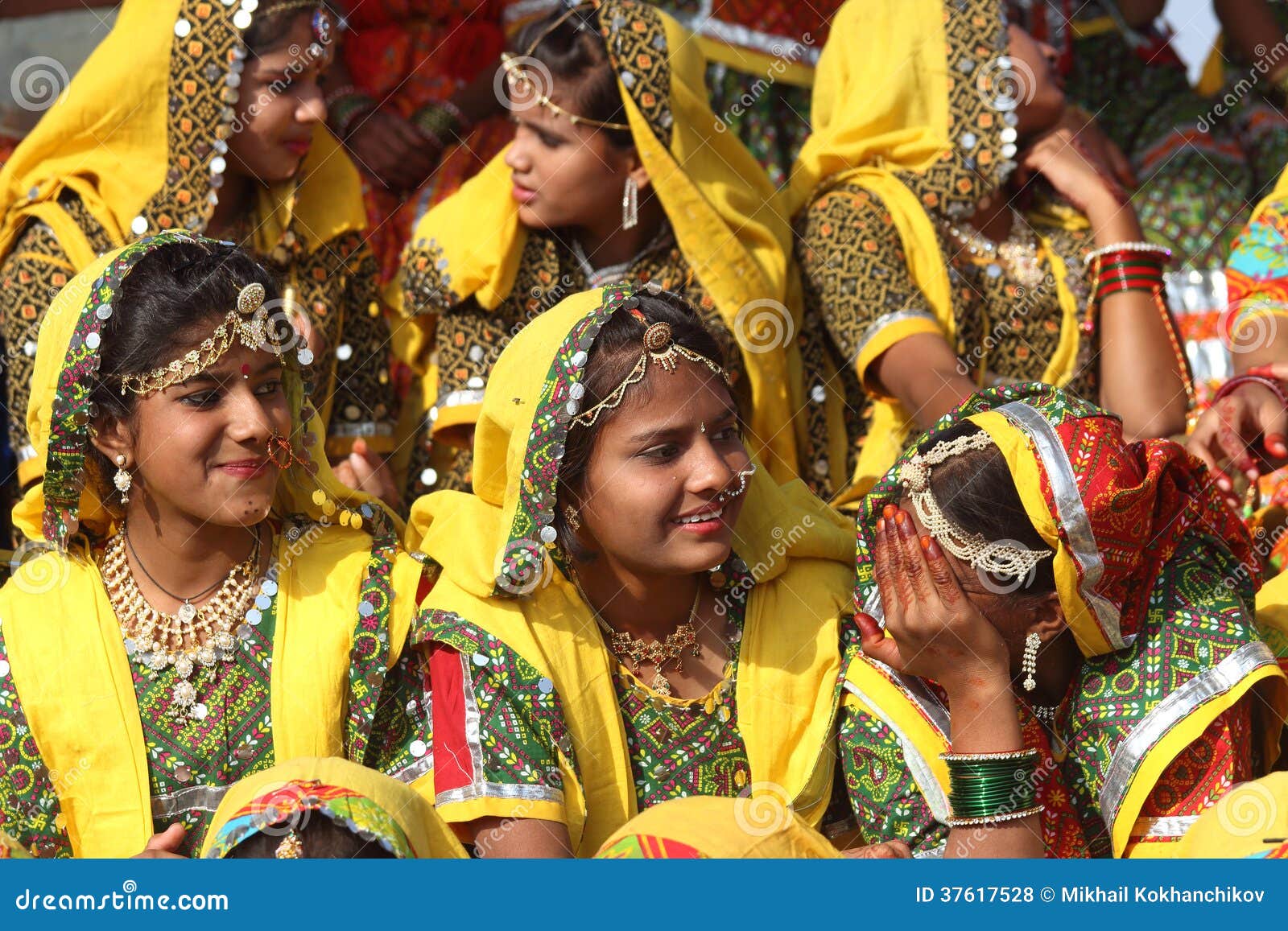 Group of Indian Girls in Colorful Ethnic Attire Editorial Stock Photo ...