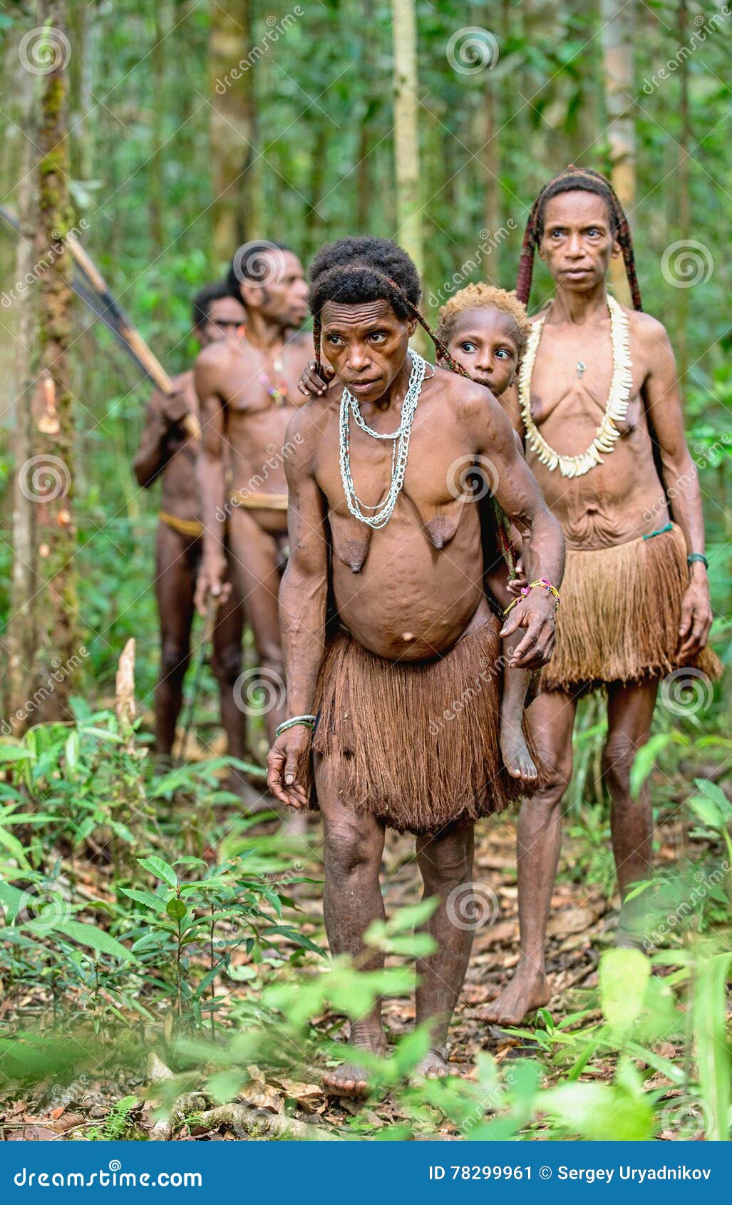 Wild naked tribes Group Naked Papuan Korowai Tribe in the Wild Jungles ...