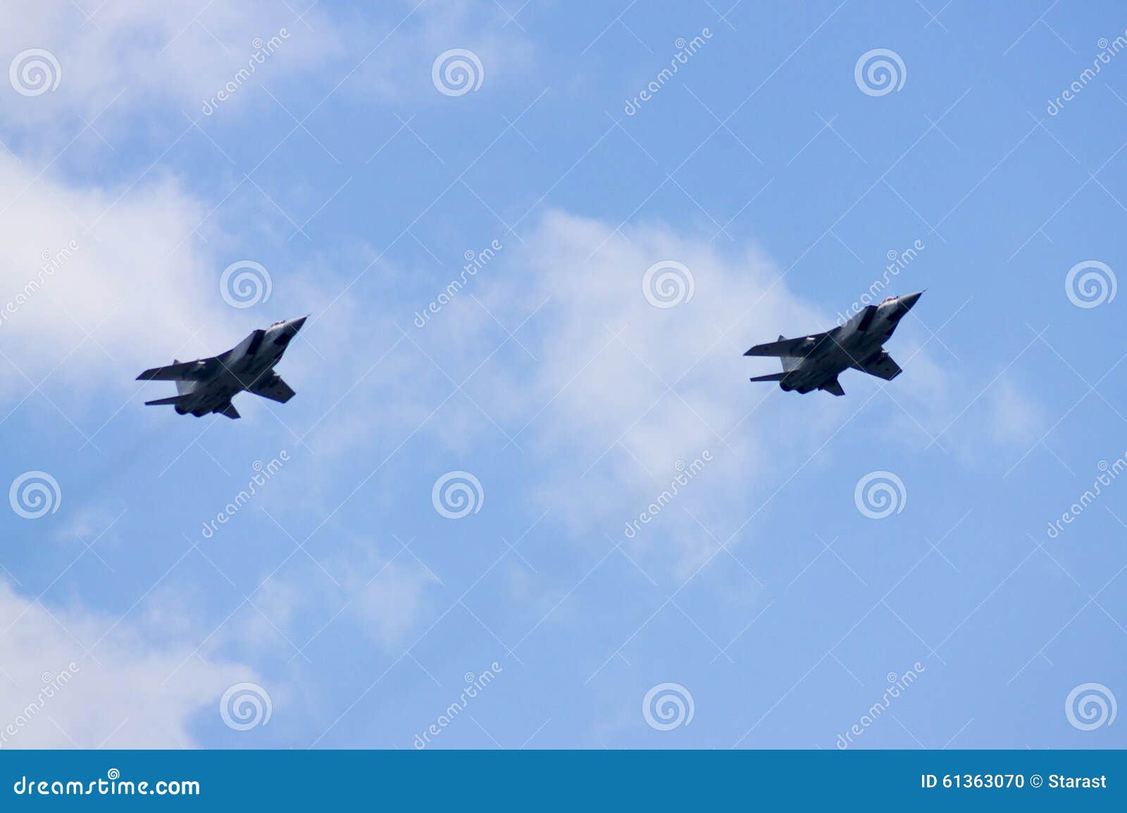 Group Su 24 Performing Aerobatics Airshow Stock Photos - Free & Royalty ...