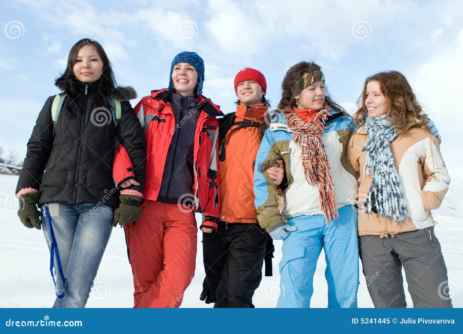 group of teens different ethnicity