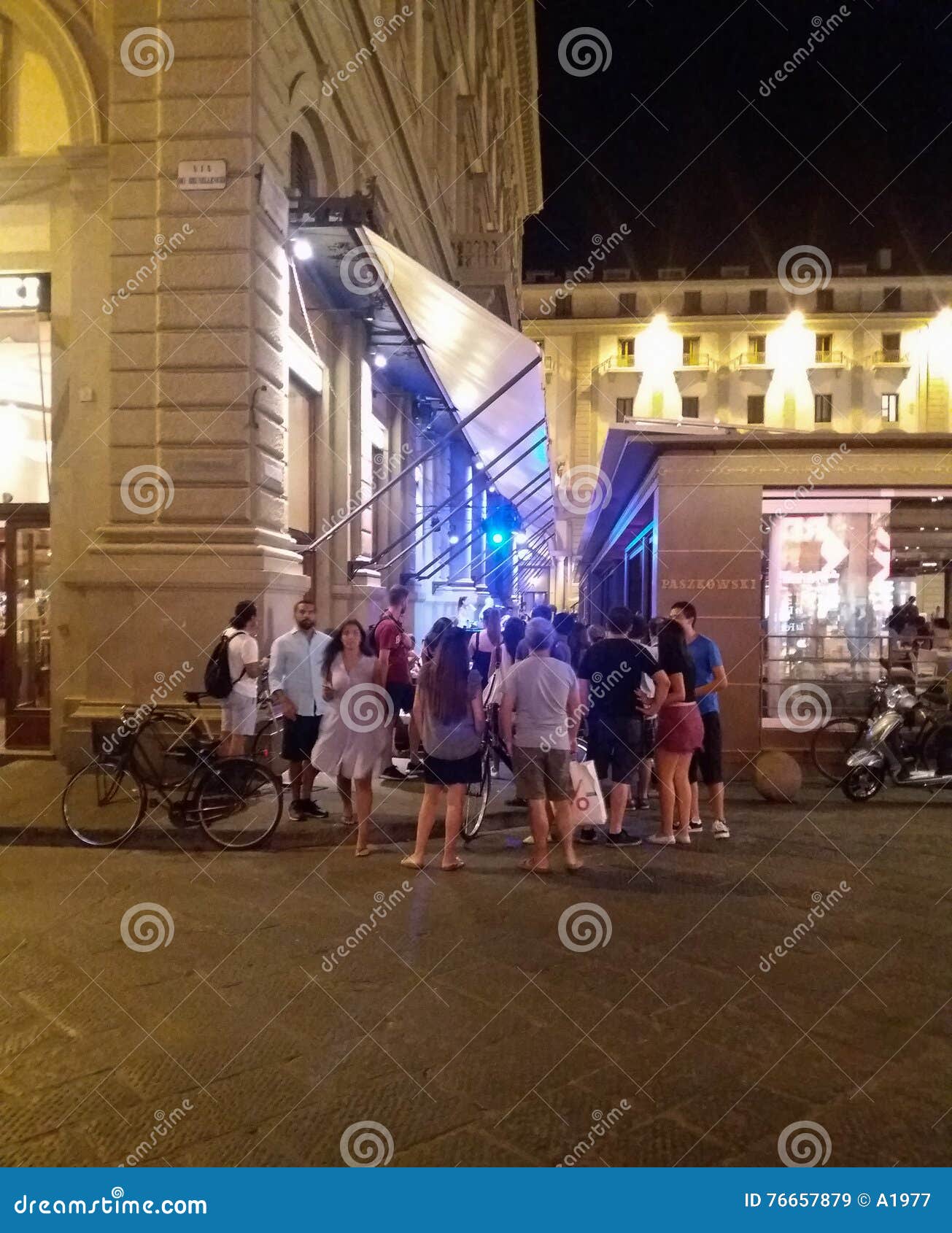 Group of Tourists in Florence Editorial Stock Image - Image of lights ...