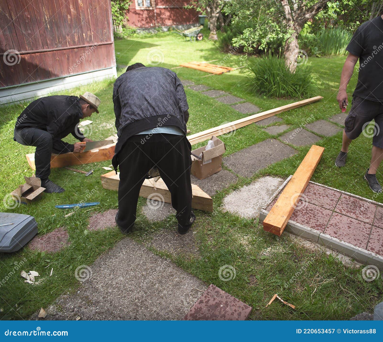 Workers cutting timber editorial photography. Image of skill 220653457